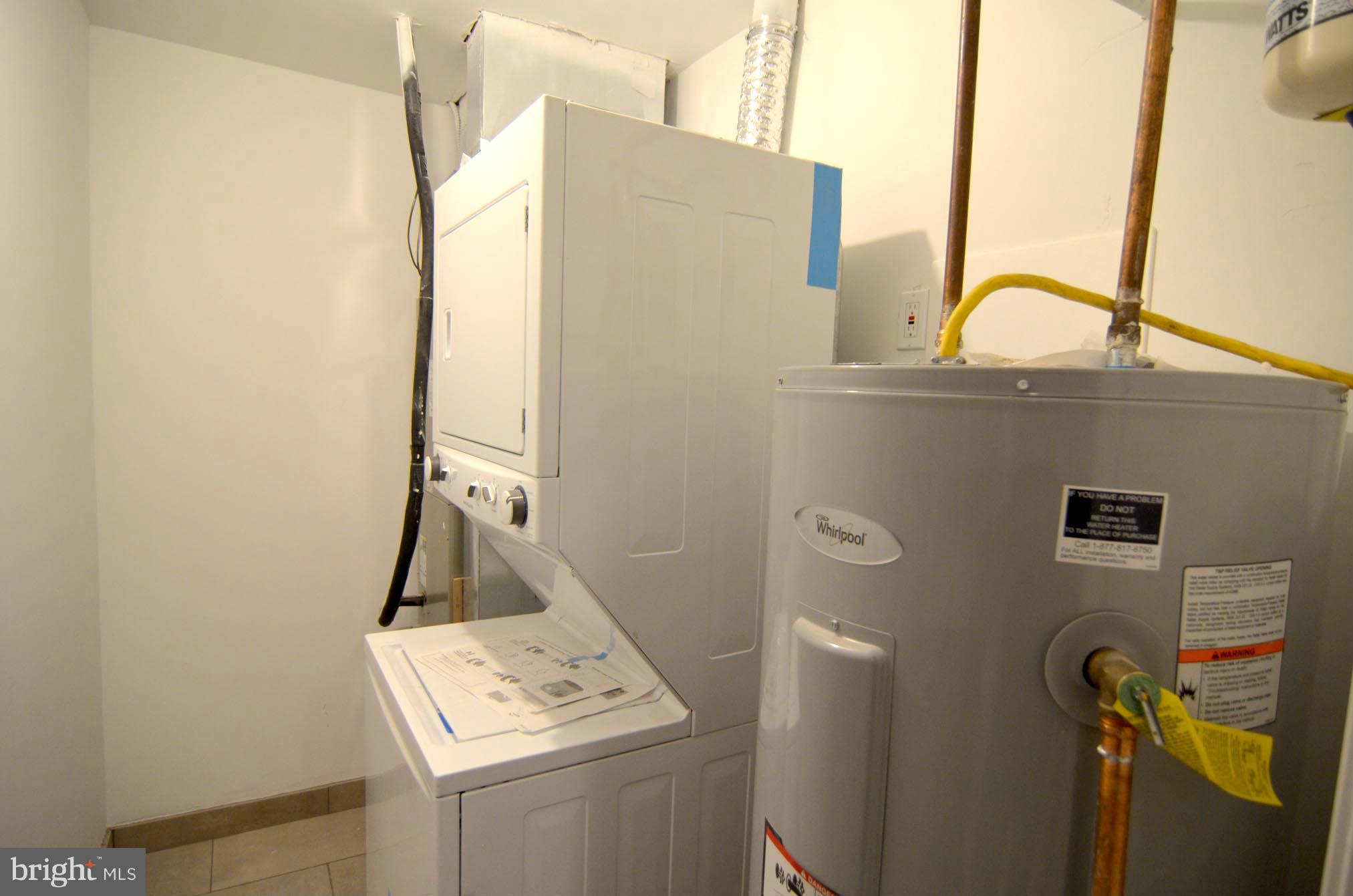 HIGHLANDTOWN - Residential Lease