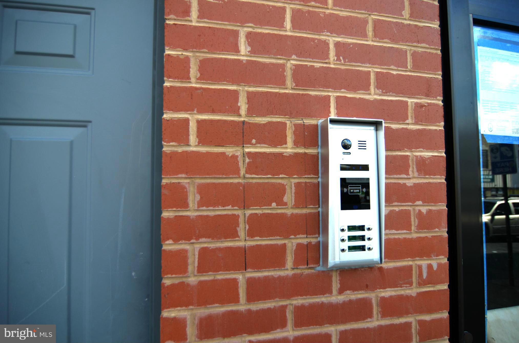 HIGHLANDTOWN - Residential Lease