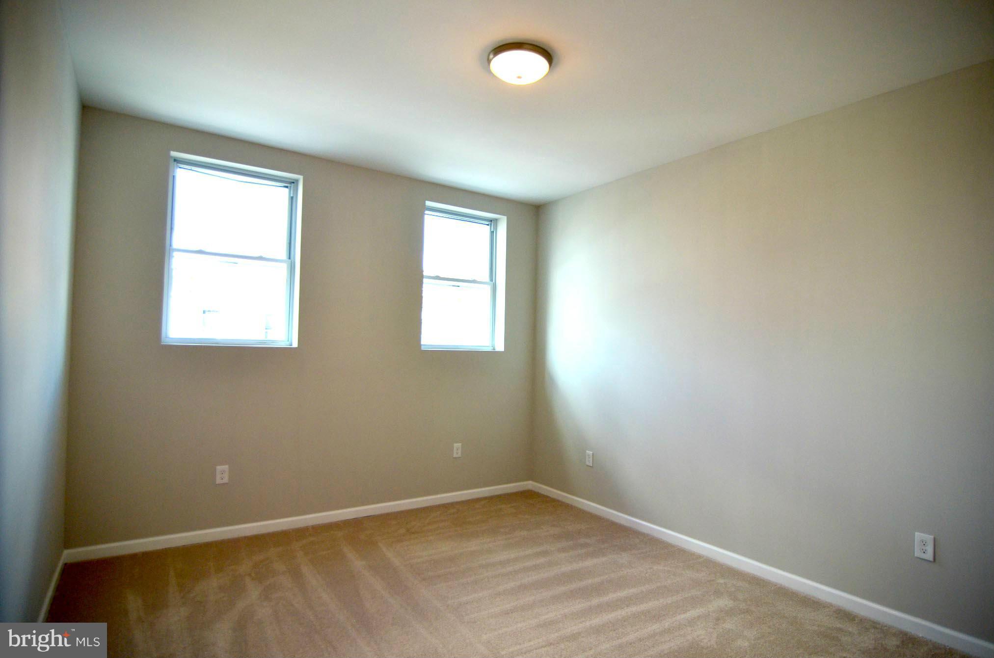 HIGHLANDTOWN - Residential Lease