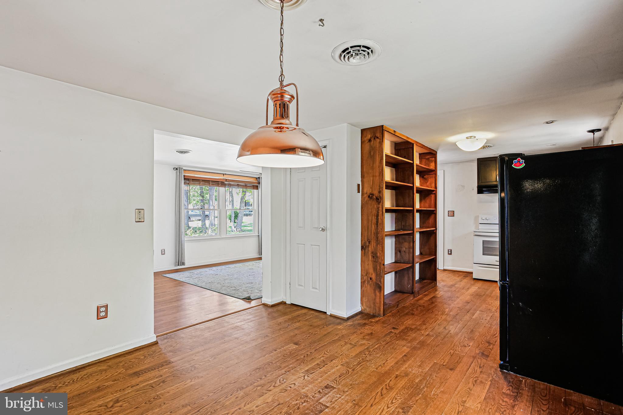 DELAPLAINE MANOR - Residential