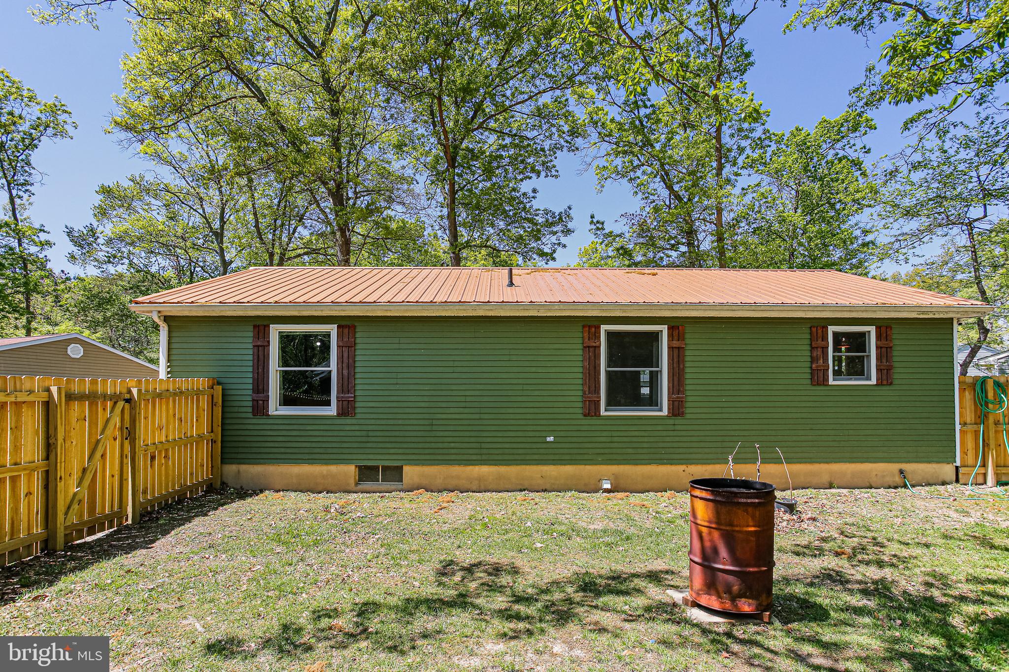 DELAPLAINE MANOR - Residential