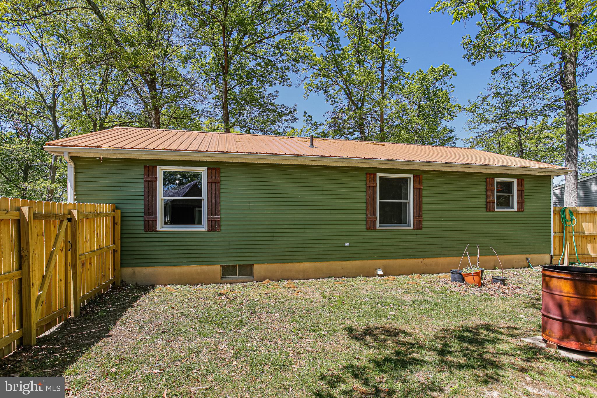 DELAPLAINE MANOR - Residential