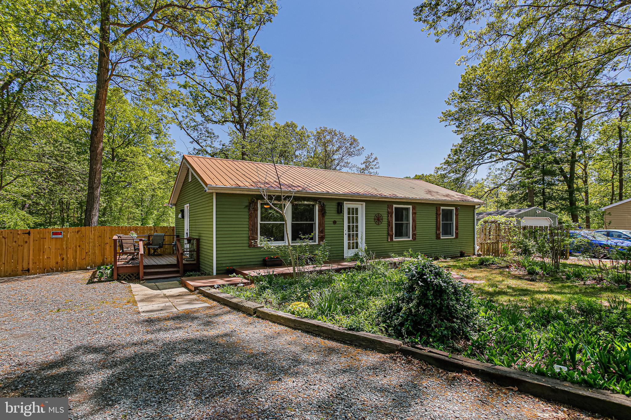 DELAPLAINE MANOR - Residential