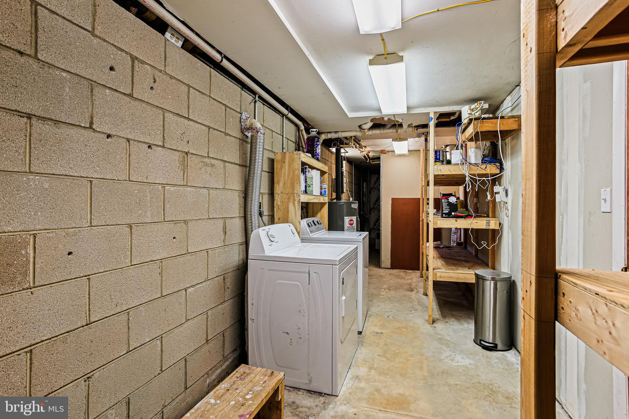 DELAPLAINE MANOR - Residential