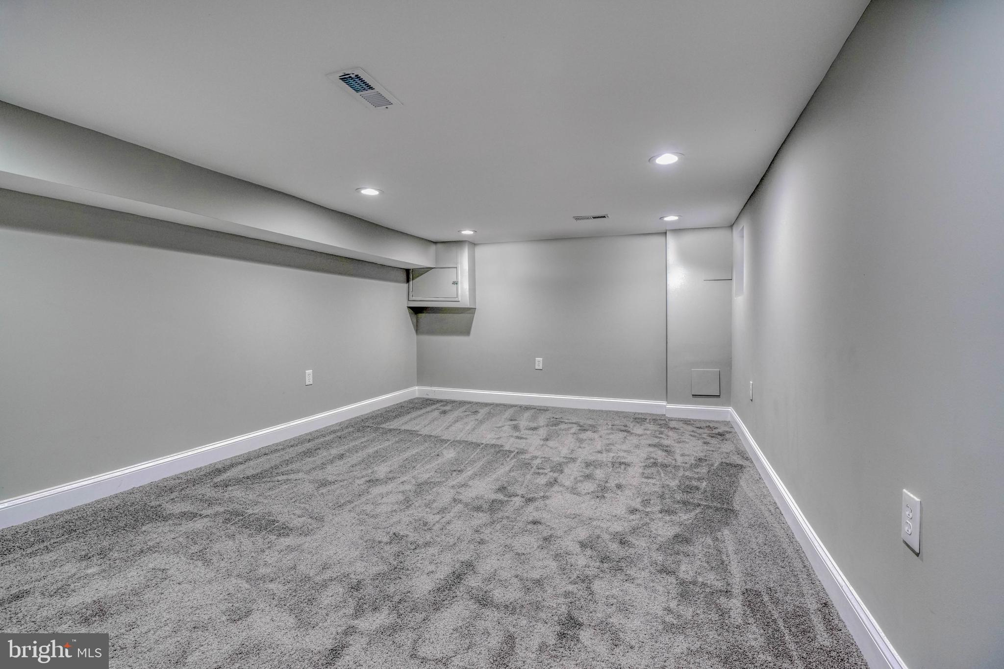 HOWARD PARK - Residential