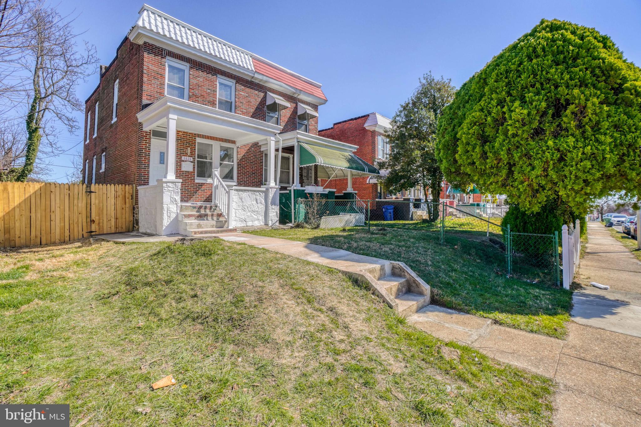 HOWARD PARK - Residential