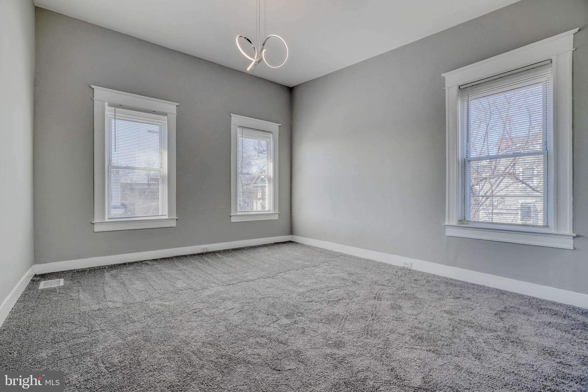 HOWARD PARK - Residential