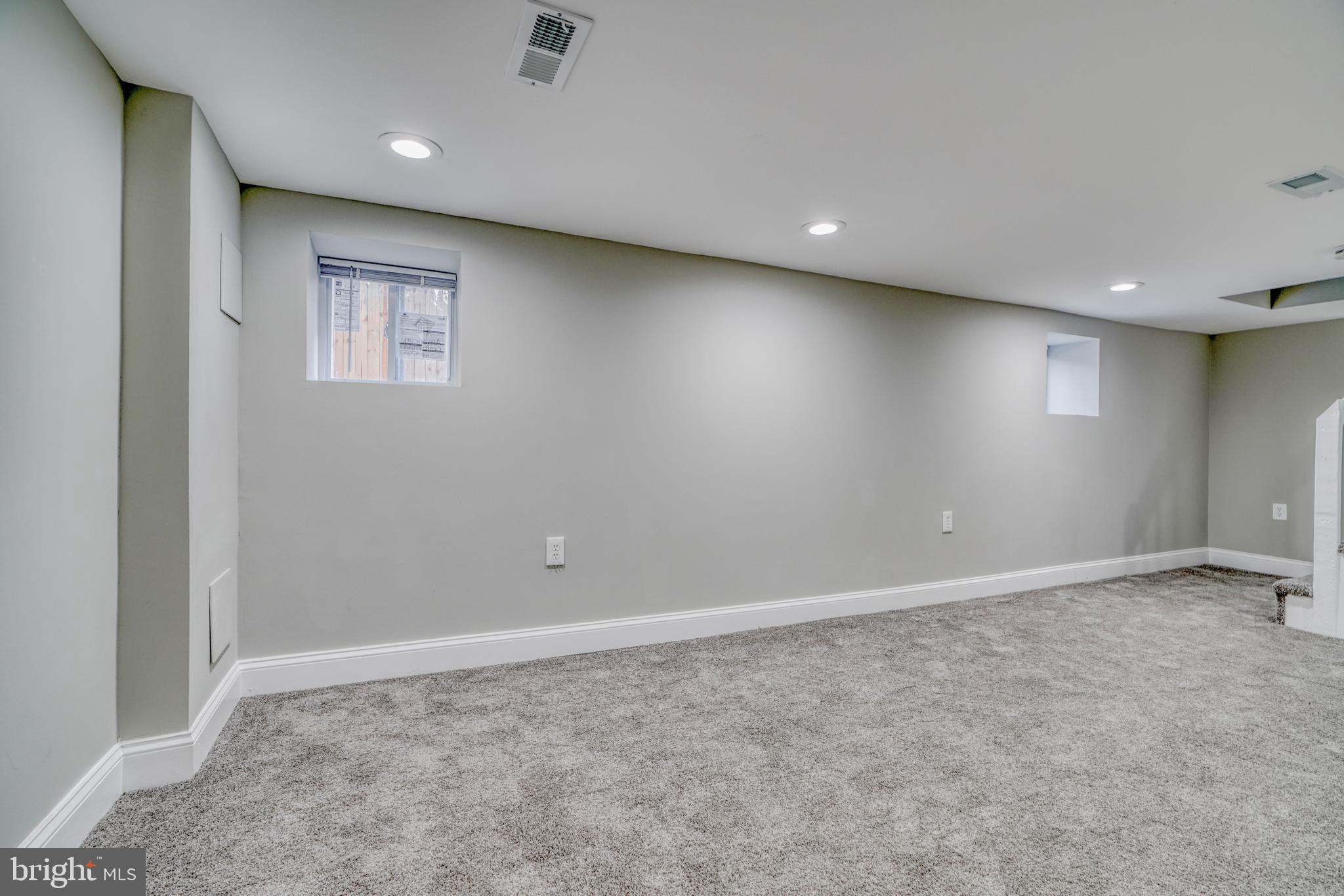 HOWARD PARK - Residential