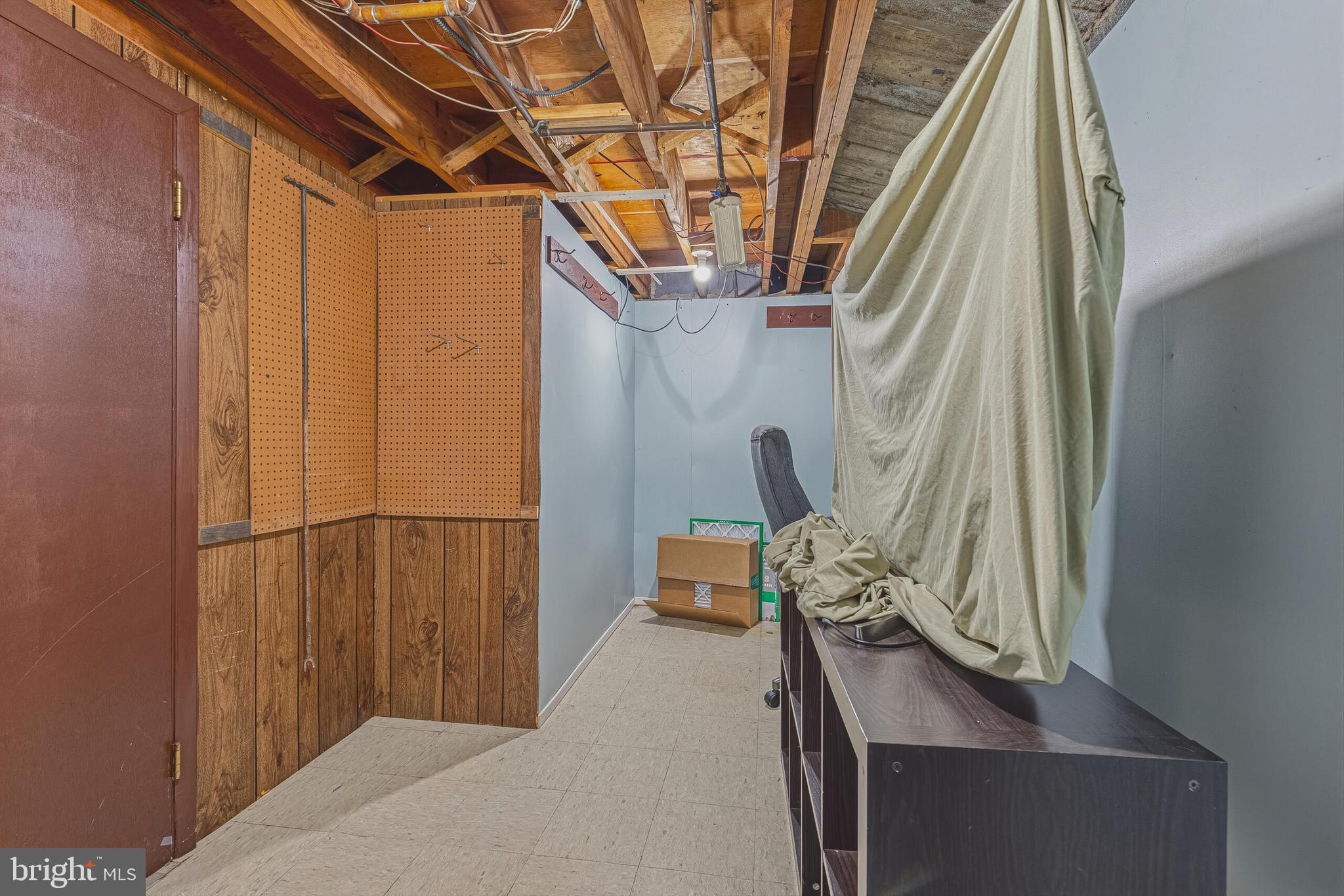DAMASCUS OUTSIDE - Residential