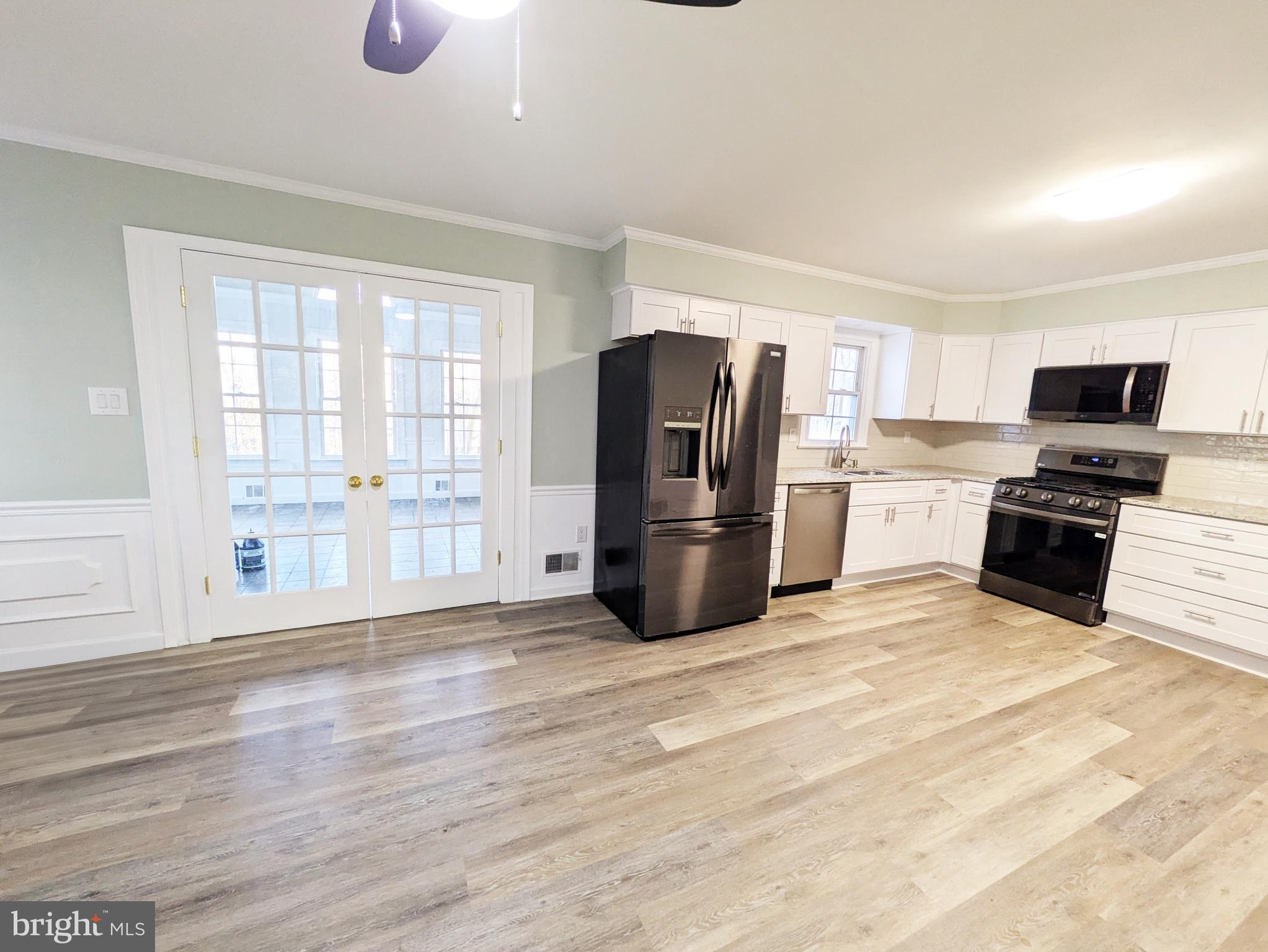 KNOLLAND - Residential