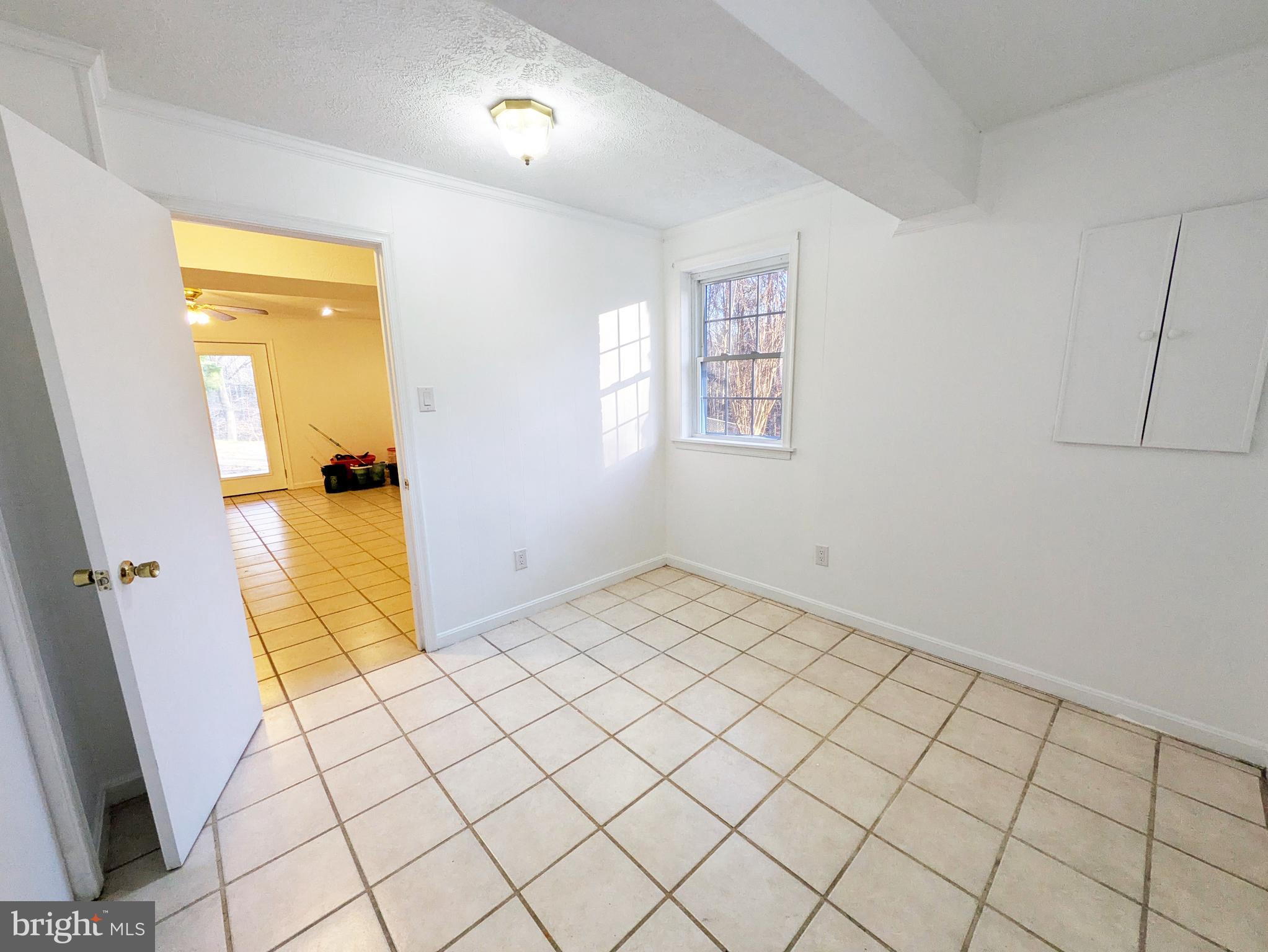 KNOLLAND - Residential