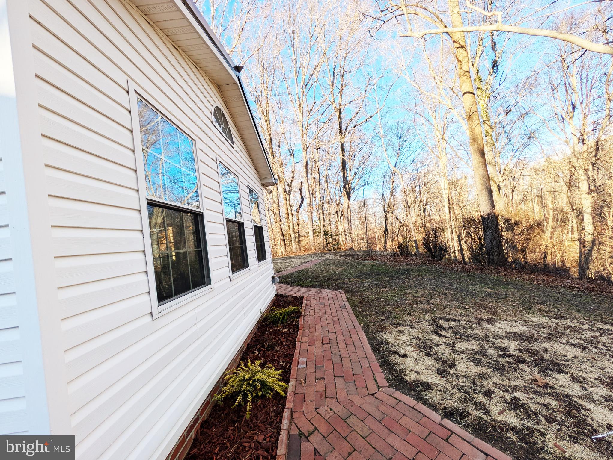 KNOLLAND - Residential