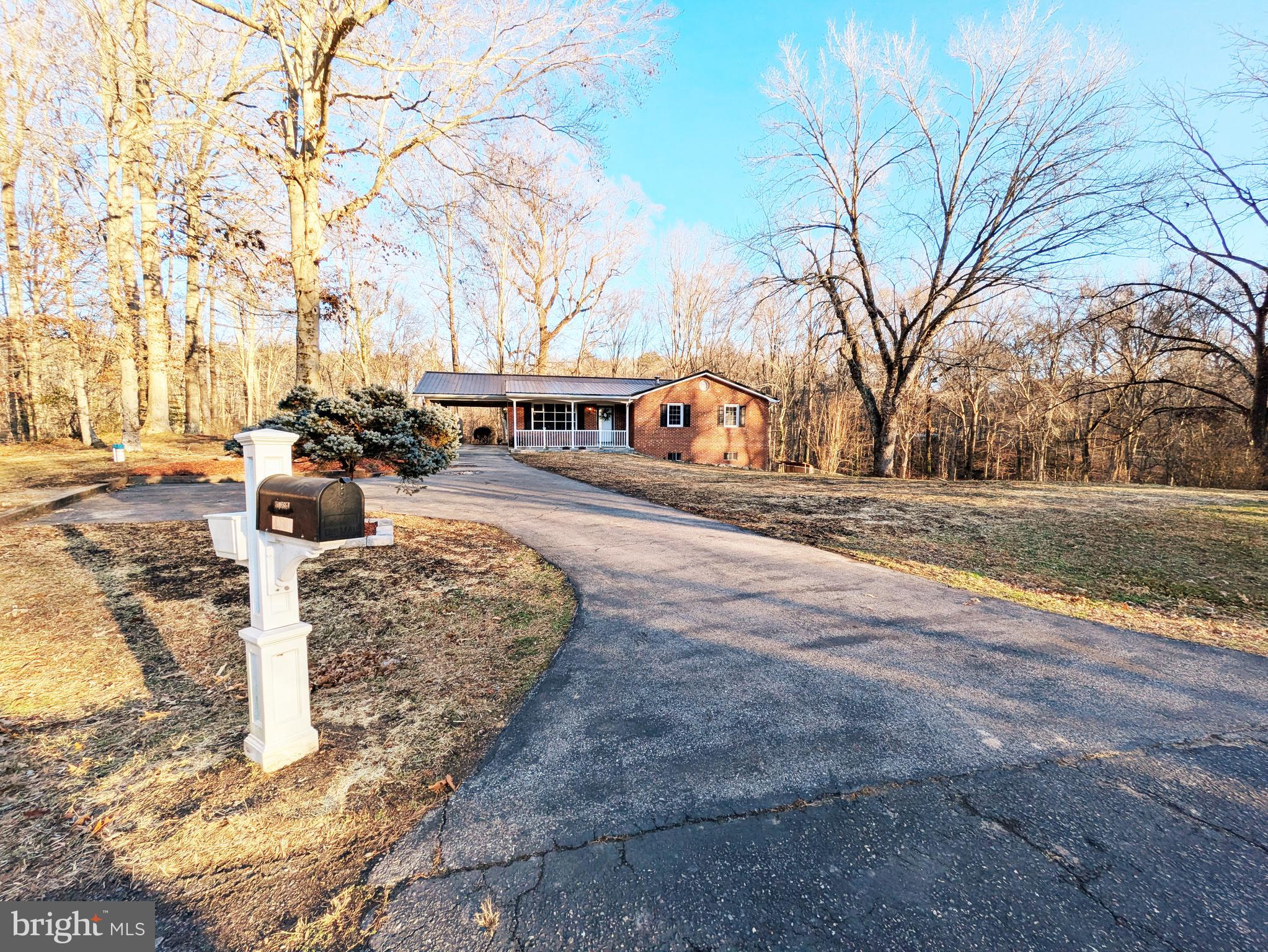 KNOLLAND - Residential