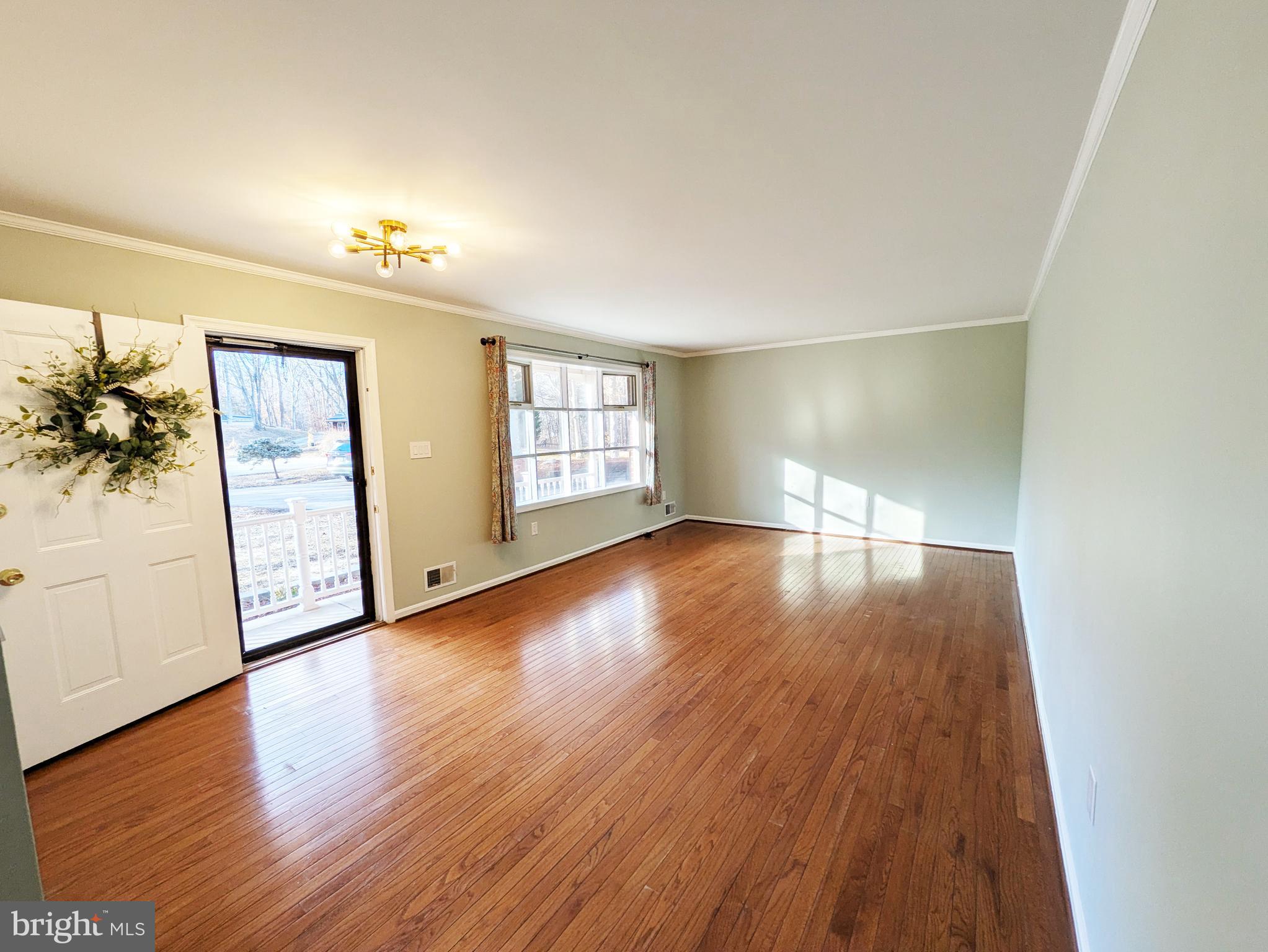 KNOLLAND - Residential