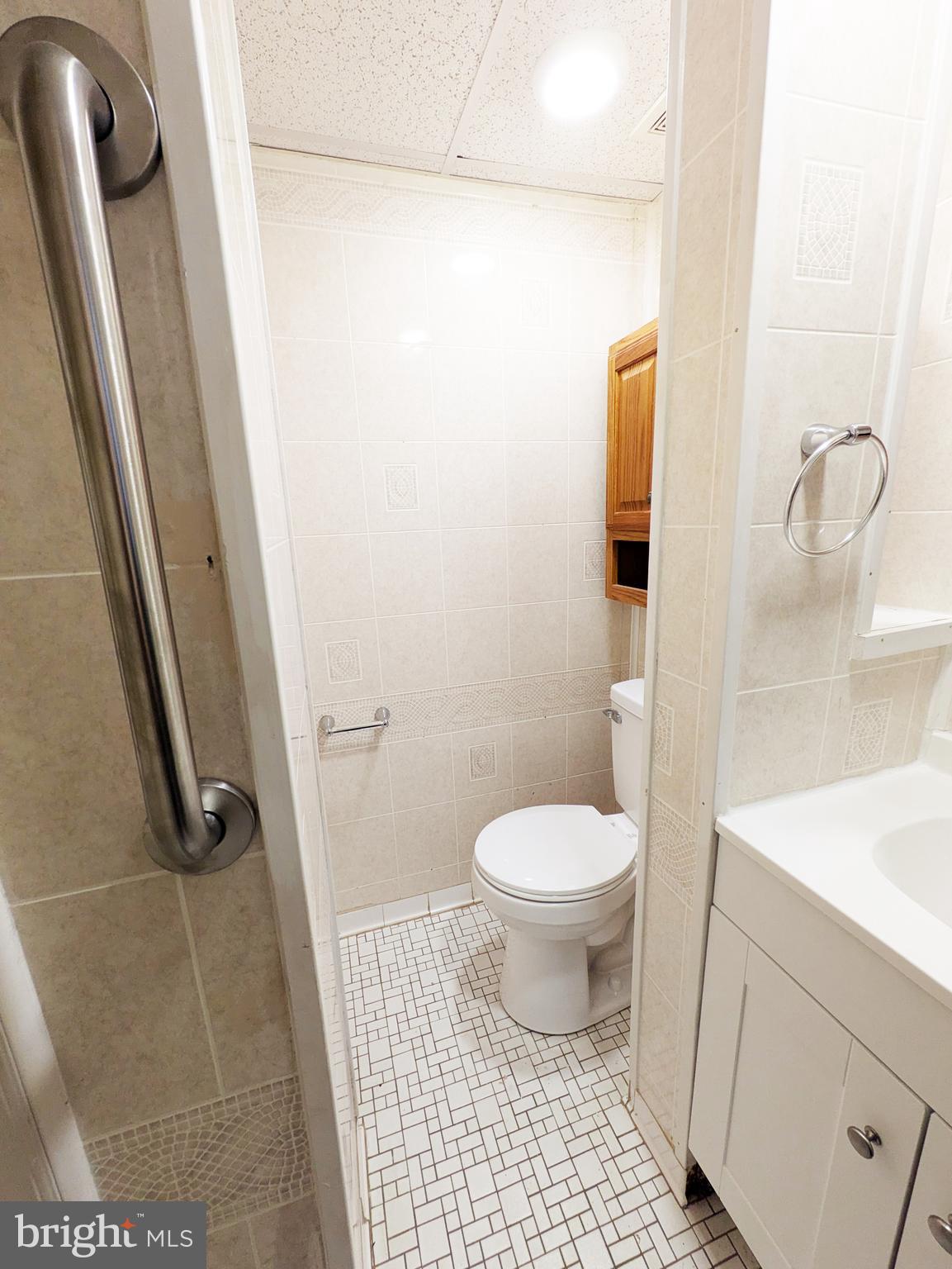 KNOLLAND - Residential