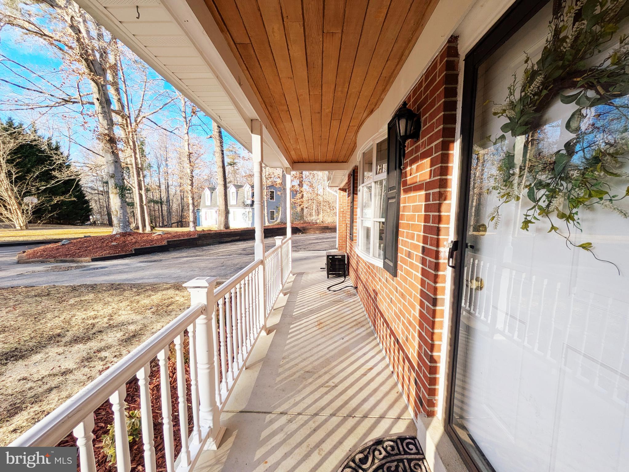 KNOLLAND - Residential