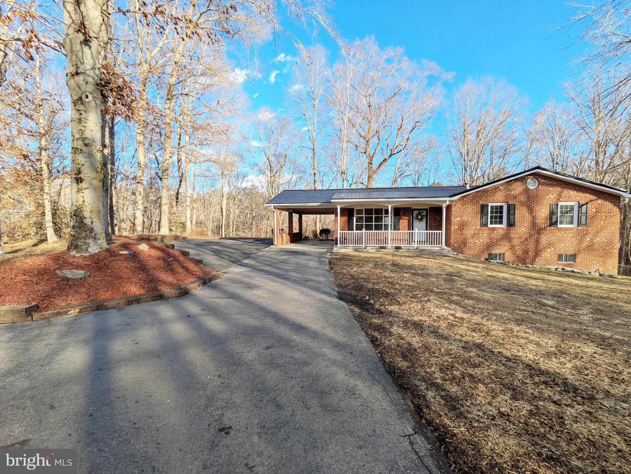 KNOLLAND - Residential