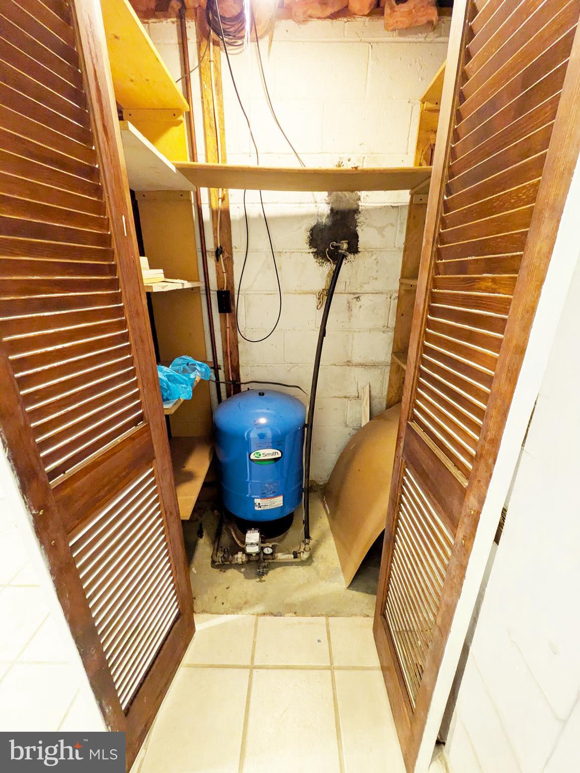 KNOLLAND - Residential