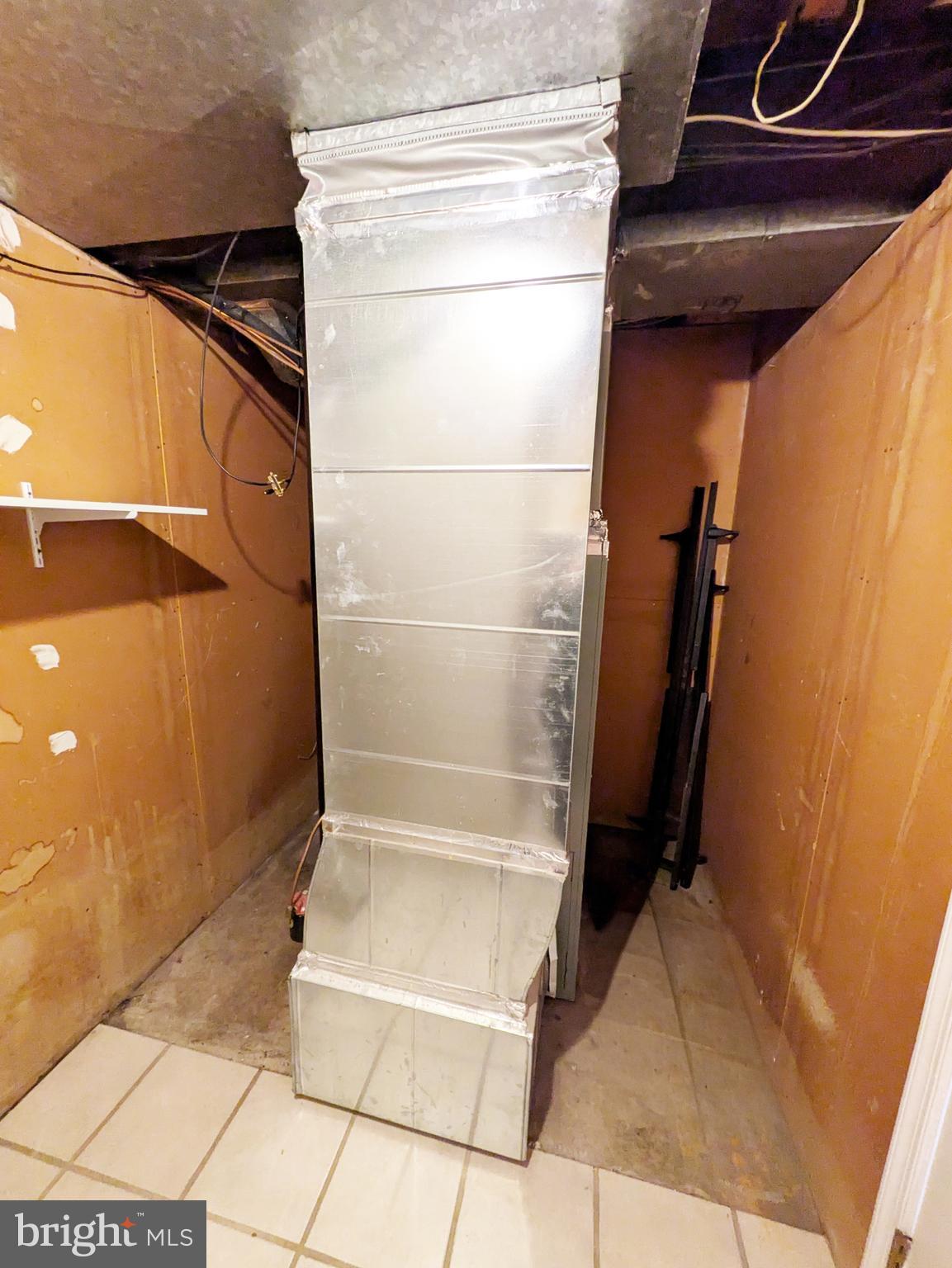 KNOLLAND - Residential