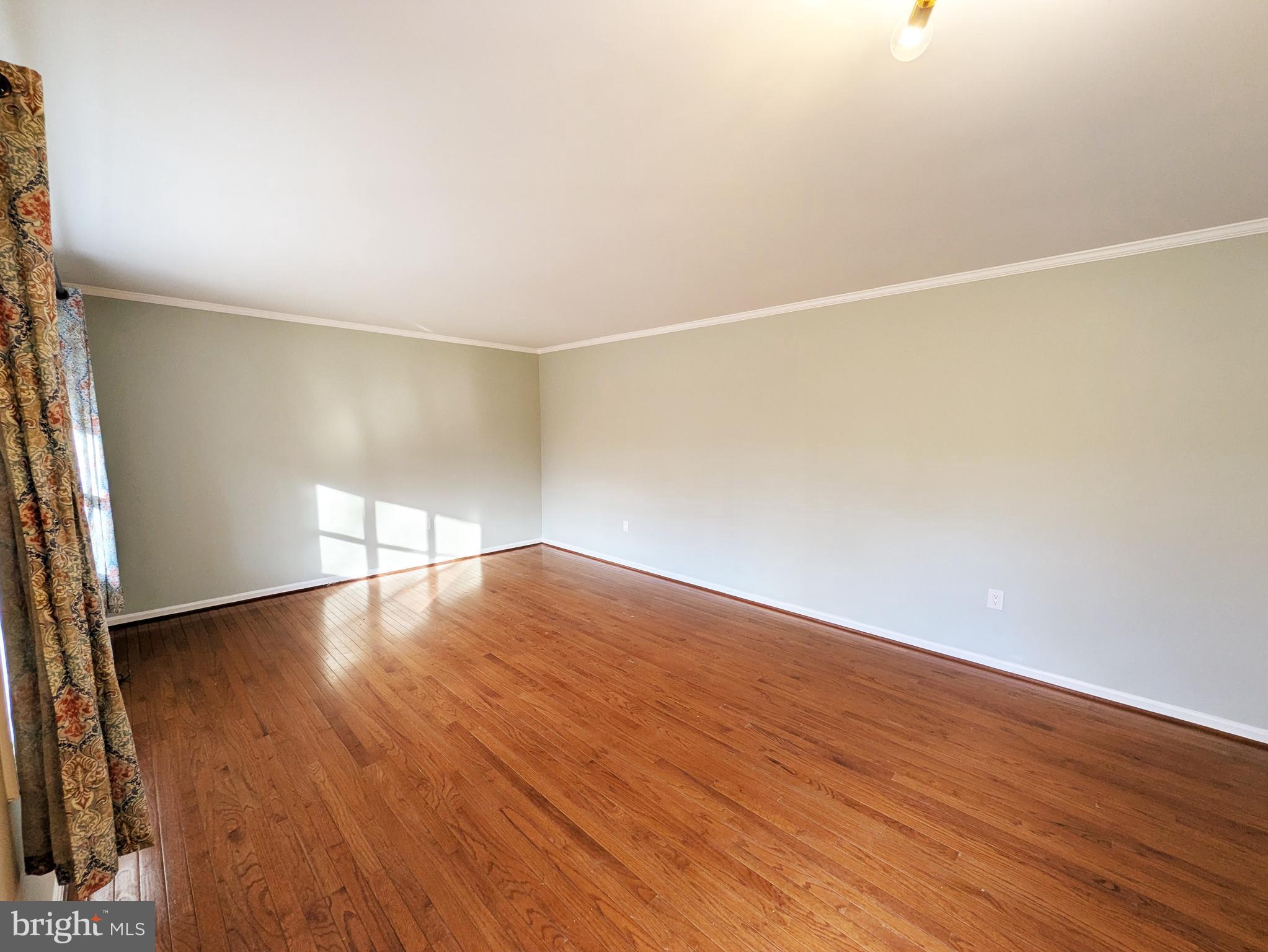 KNOLLAND - Residential