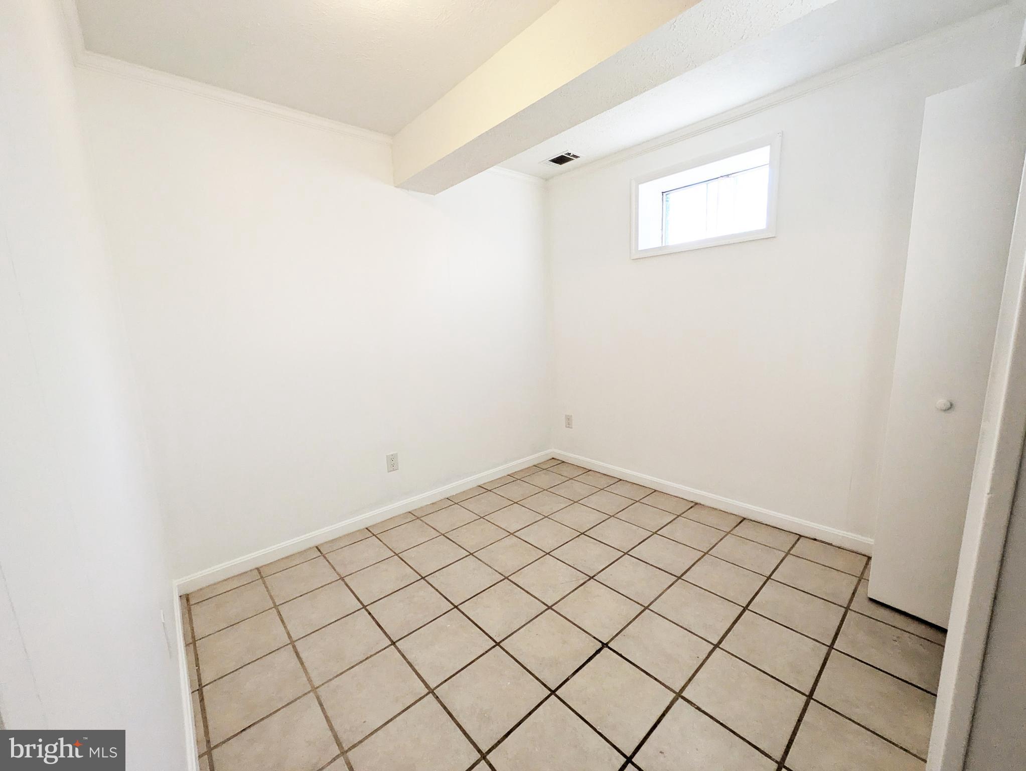 KNOLLAND - Residential