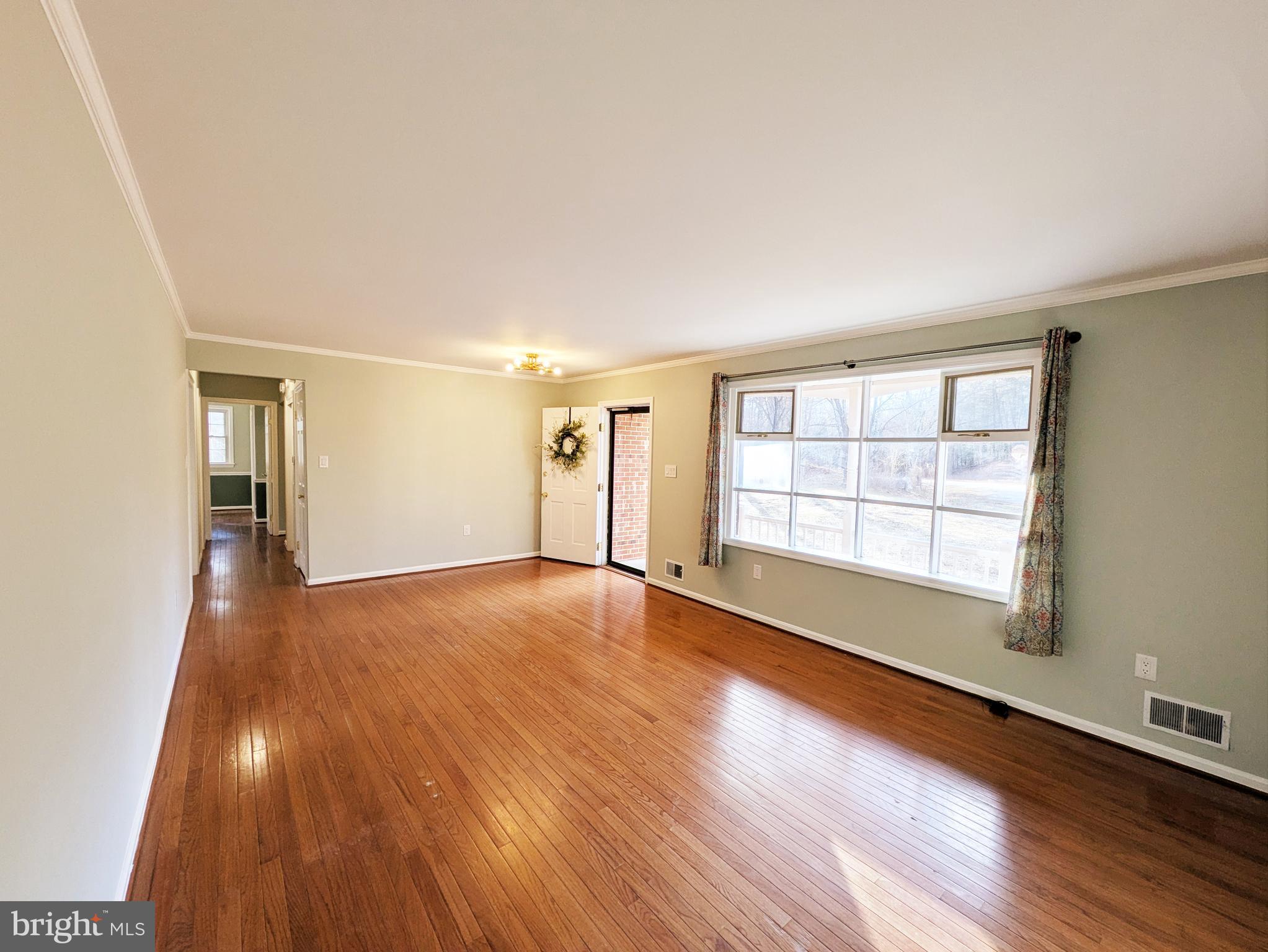 KNOLLAND - Residential