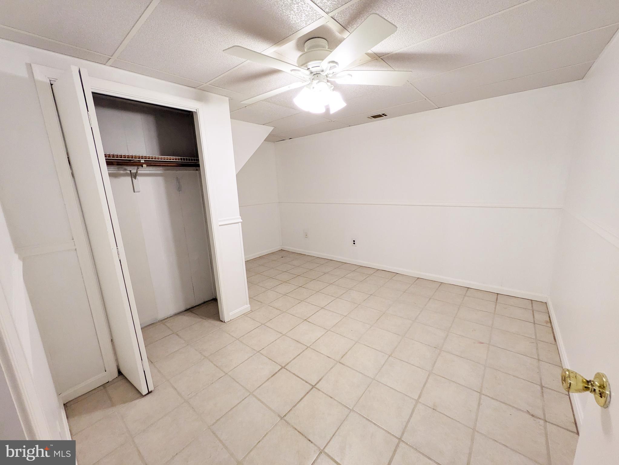 KNOLLAND - Residential