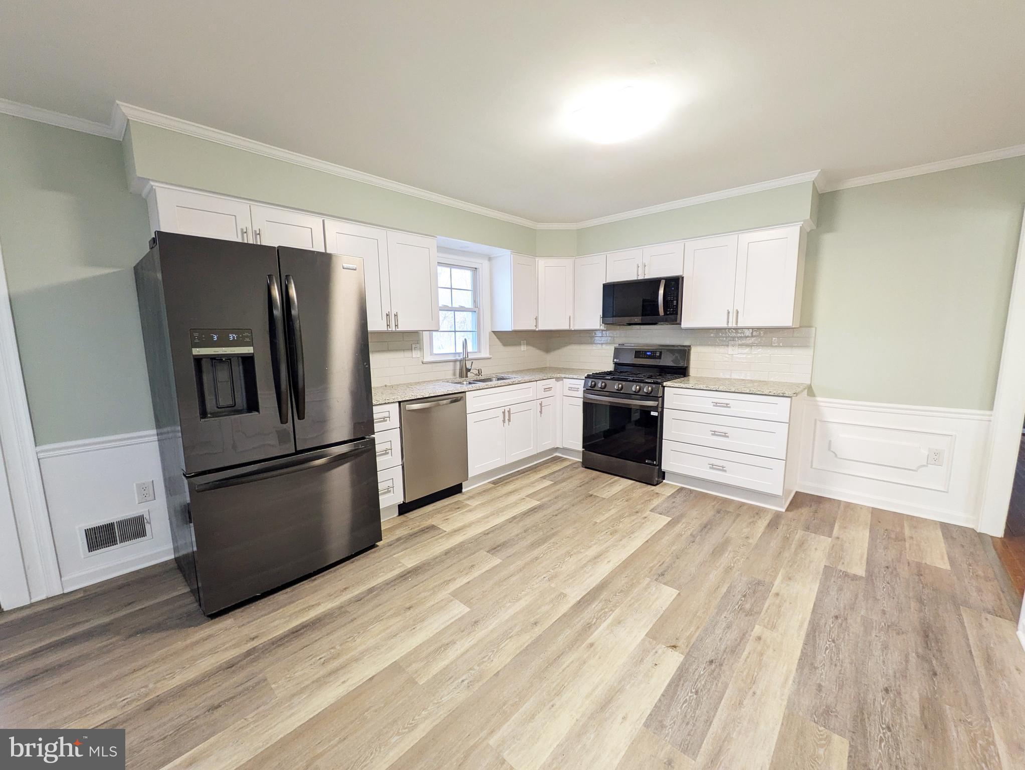 KNOLLAND - Residential