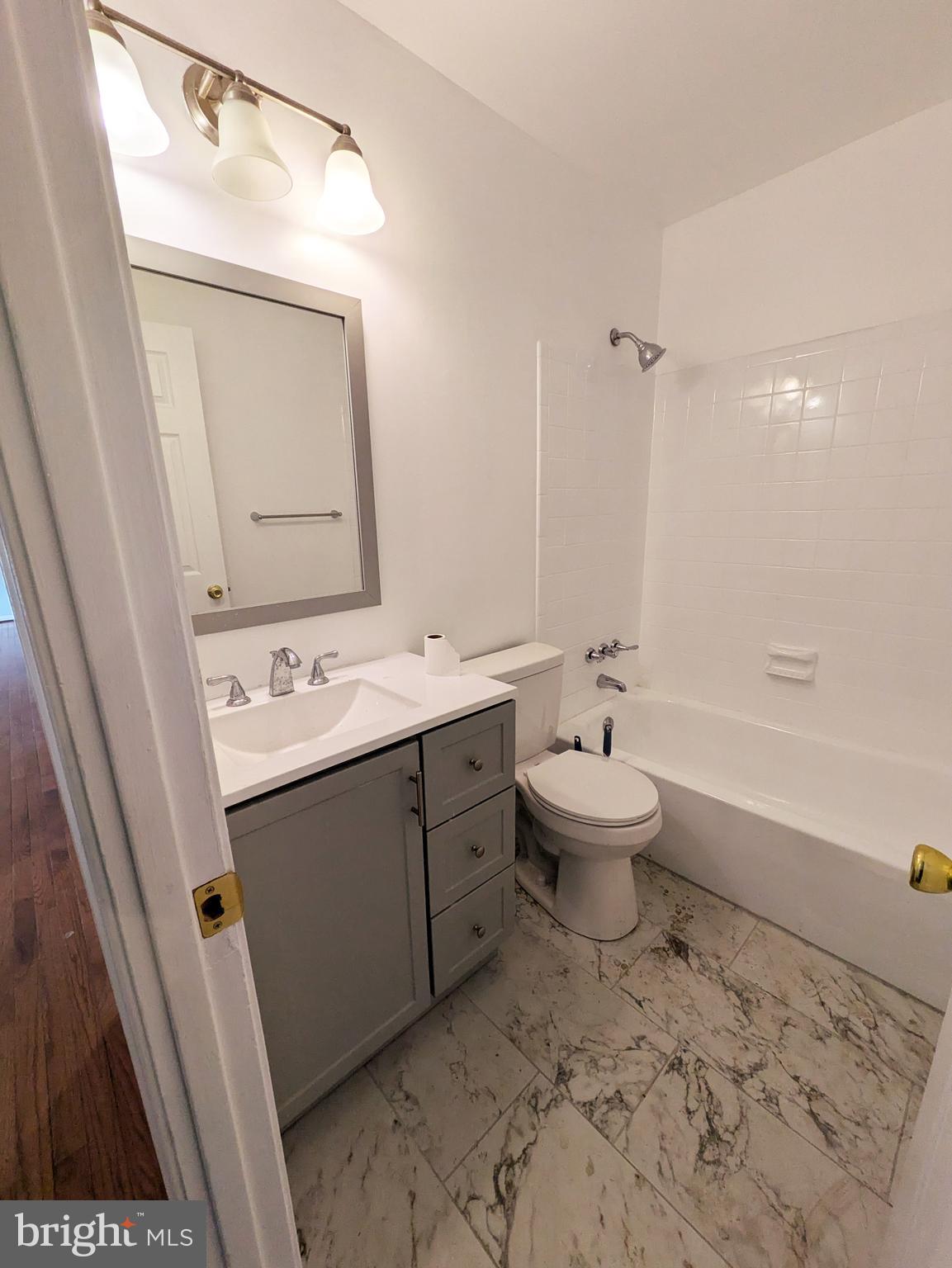 KNOLLAND - Residential