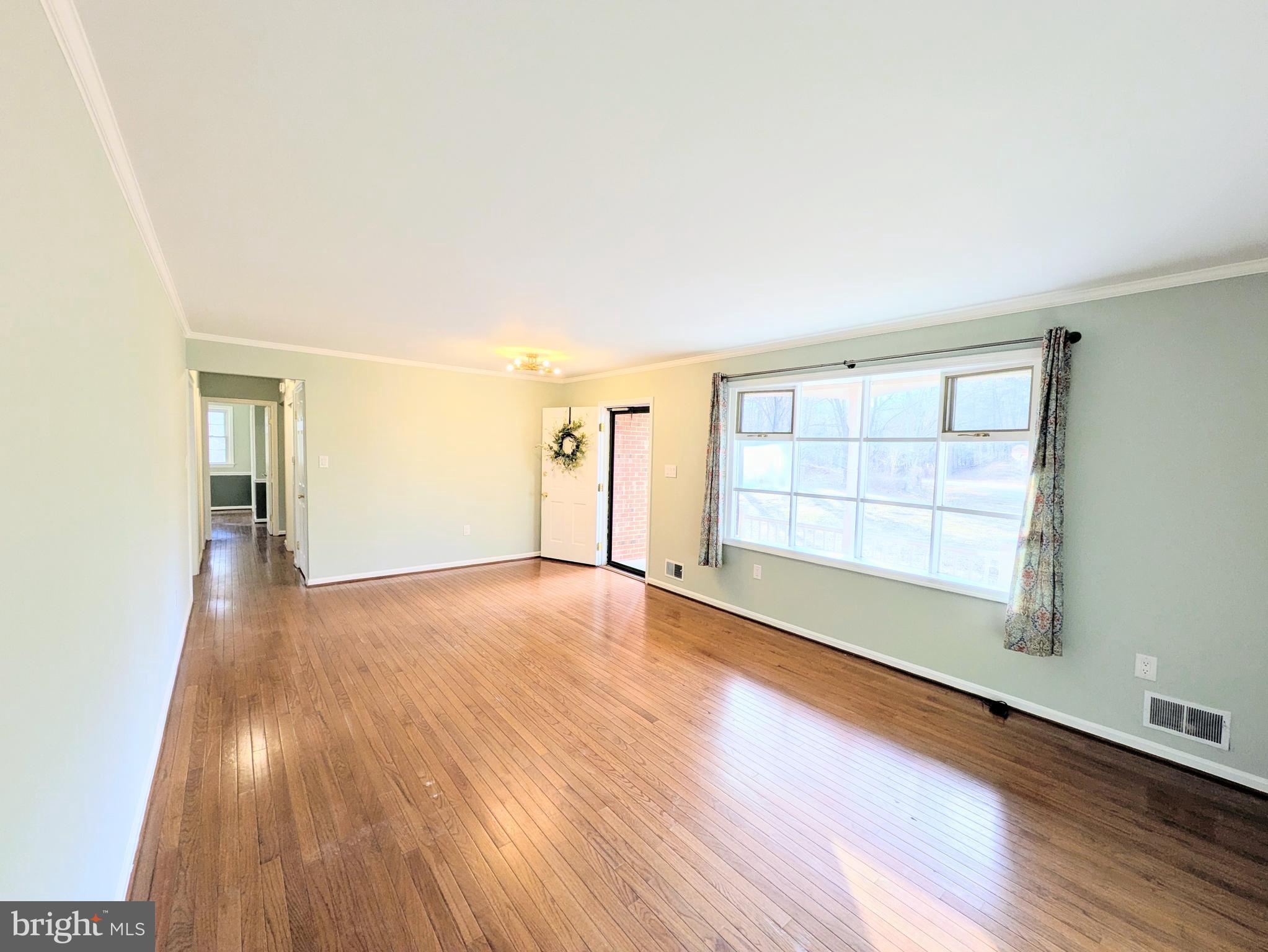 KNOLLAND - Residential