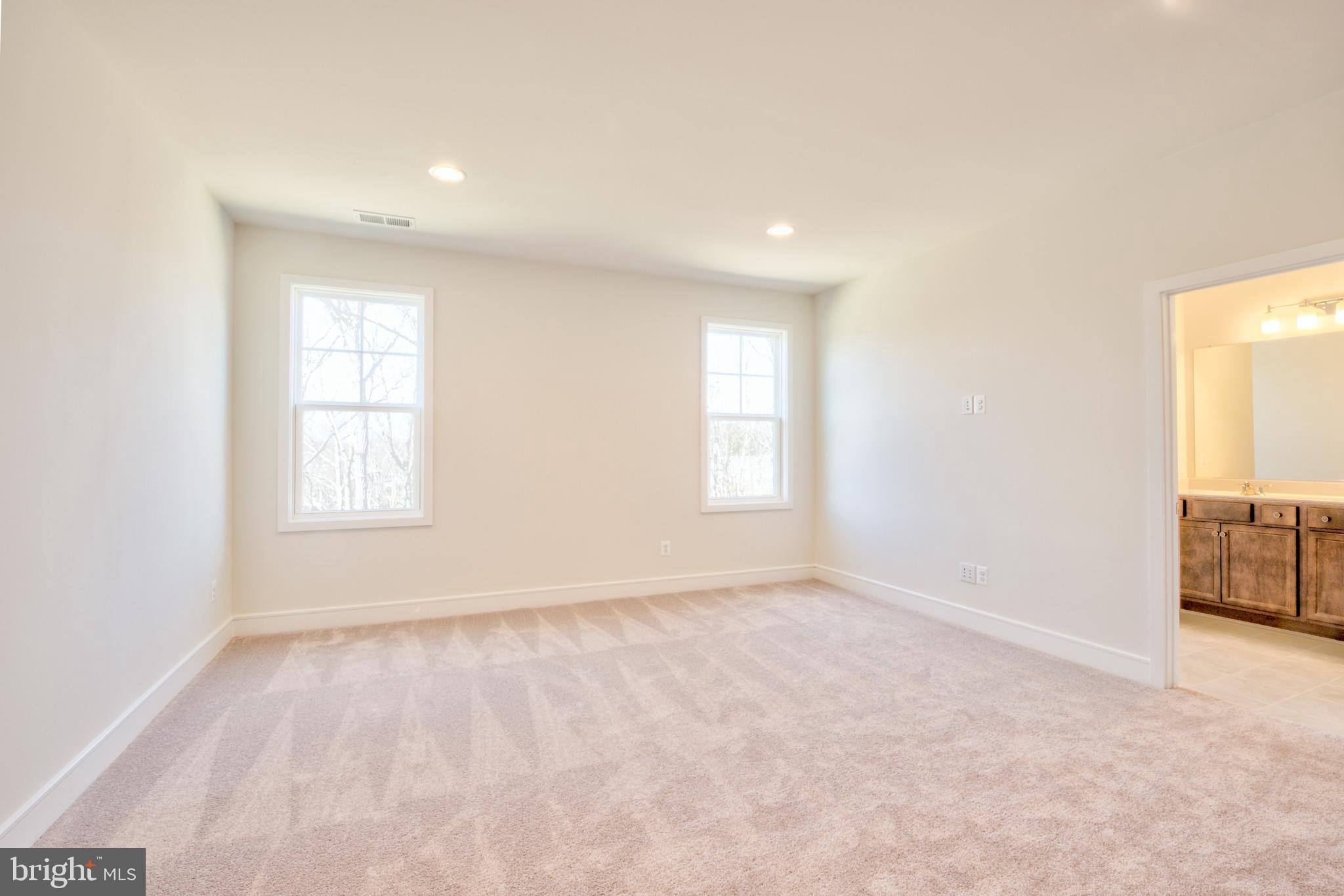 LAKE FREDERICK - Residential Lease