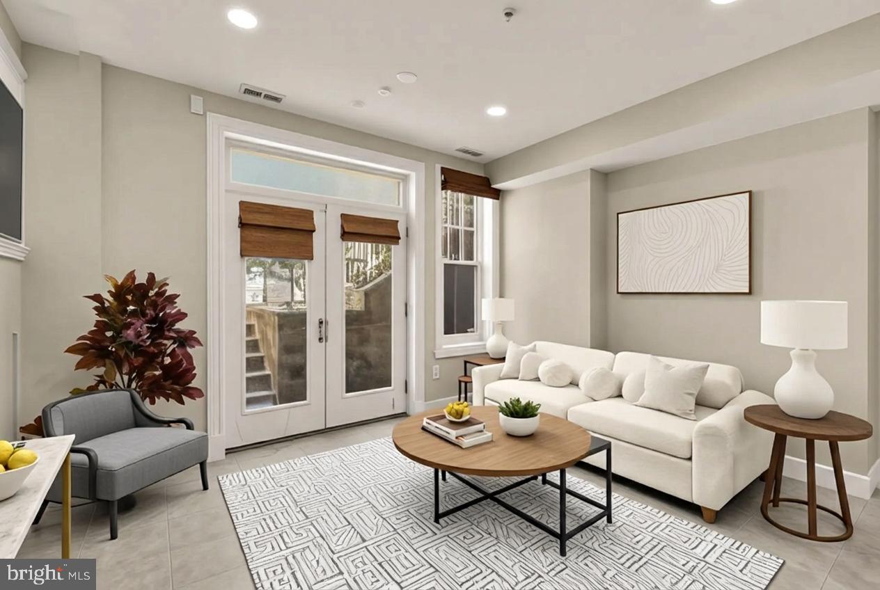 2714 ONTARIO ROAD NW 2