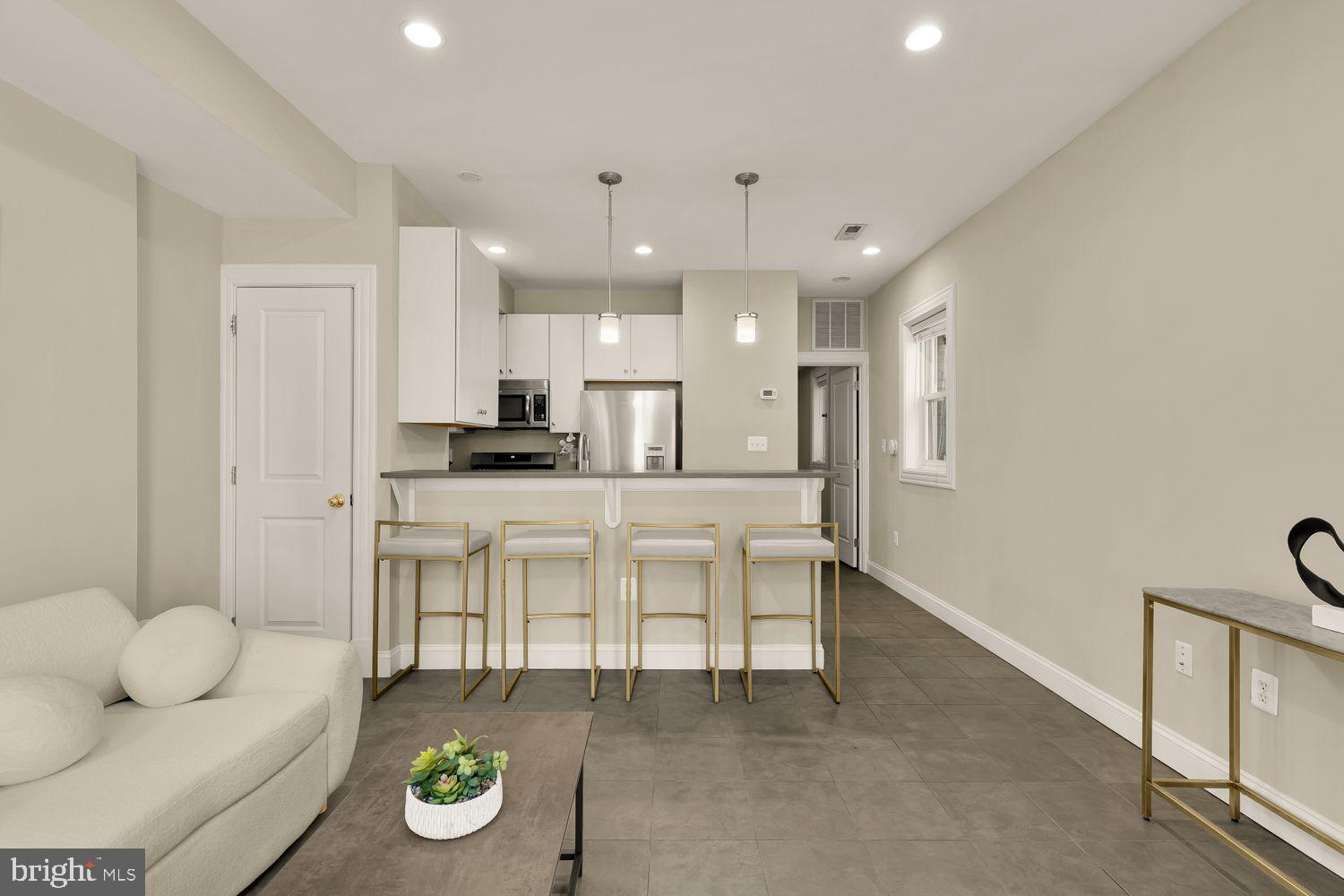 2714 ONTARIO ROAD NW 2