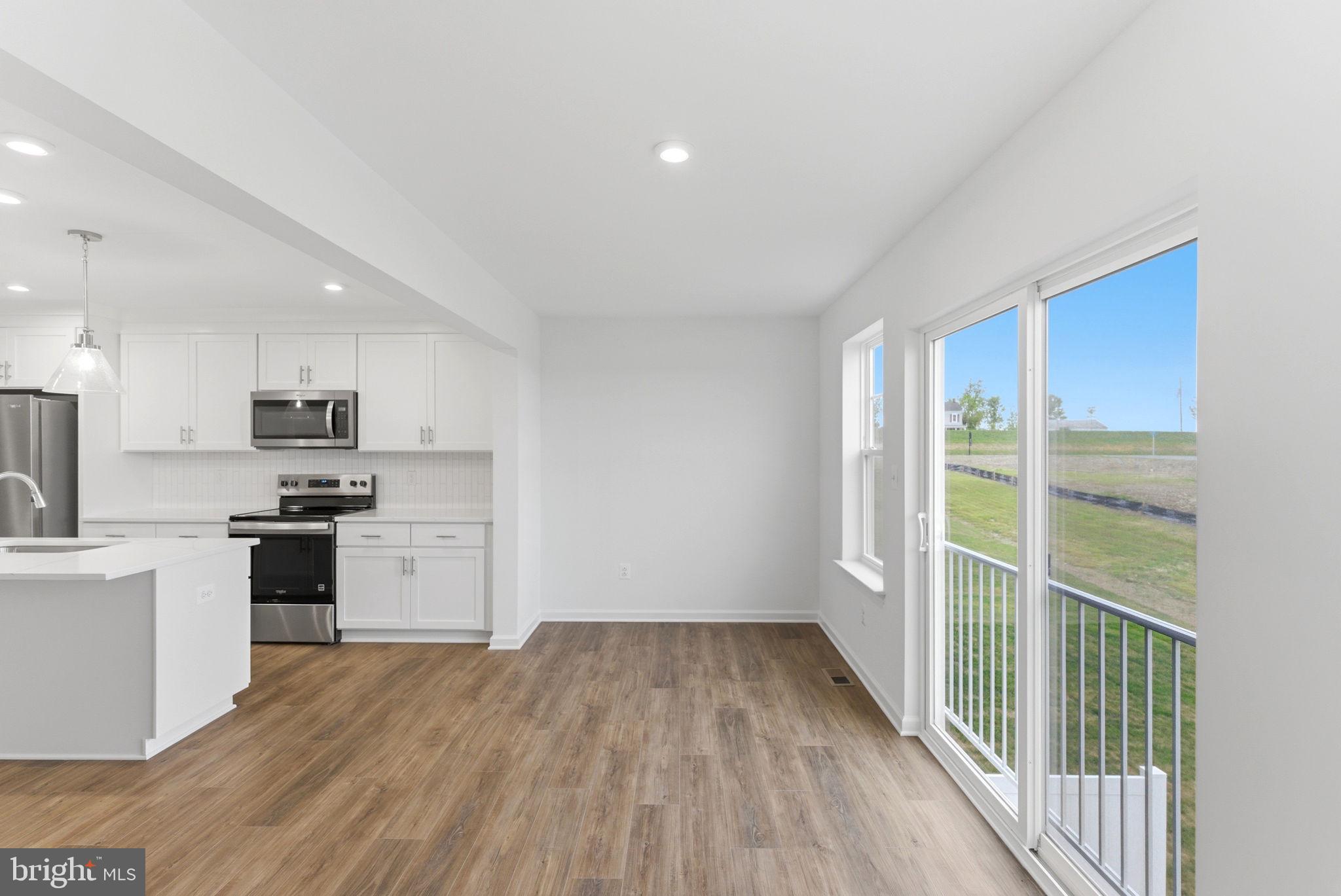 SOUTH BROOK - Residential