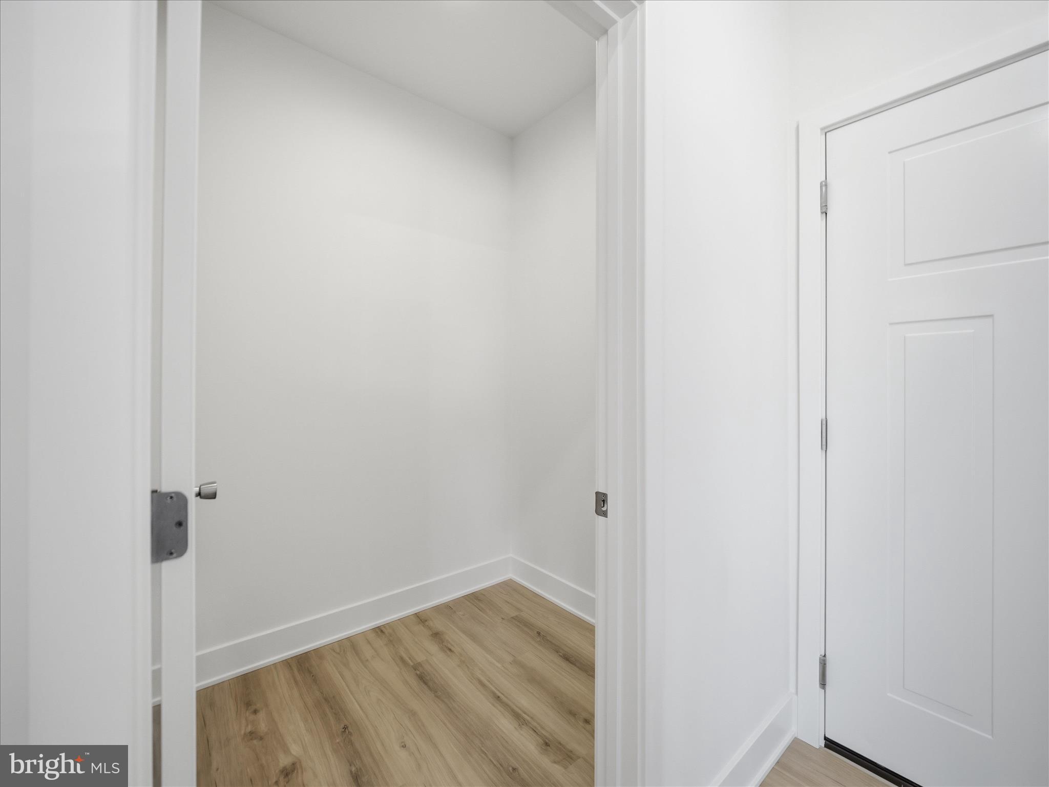 SPRING VALLEY - Residential