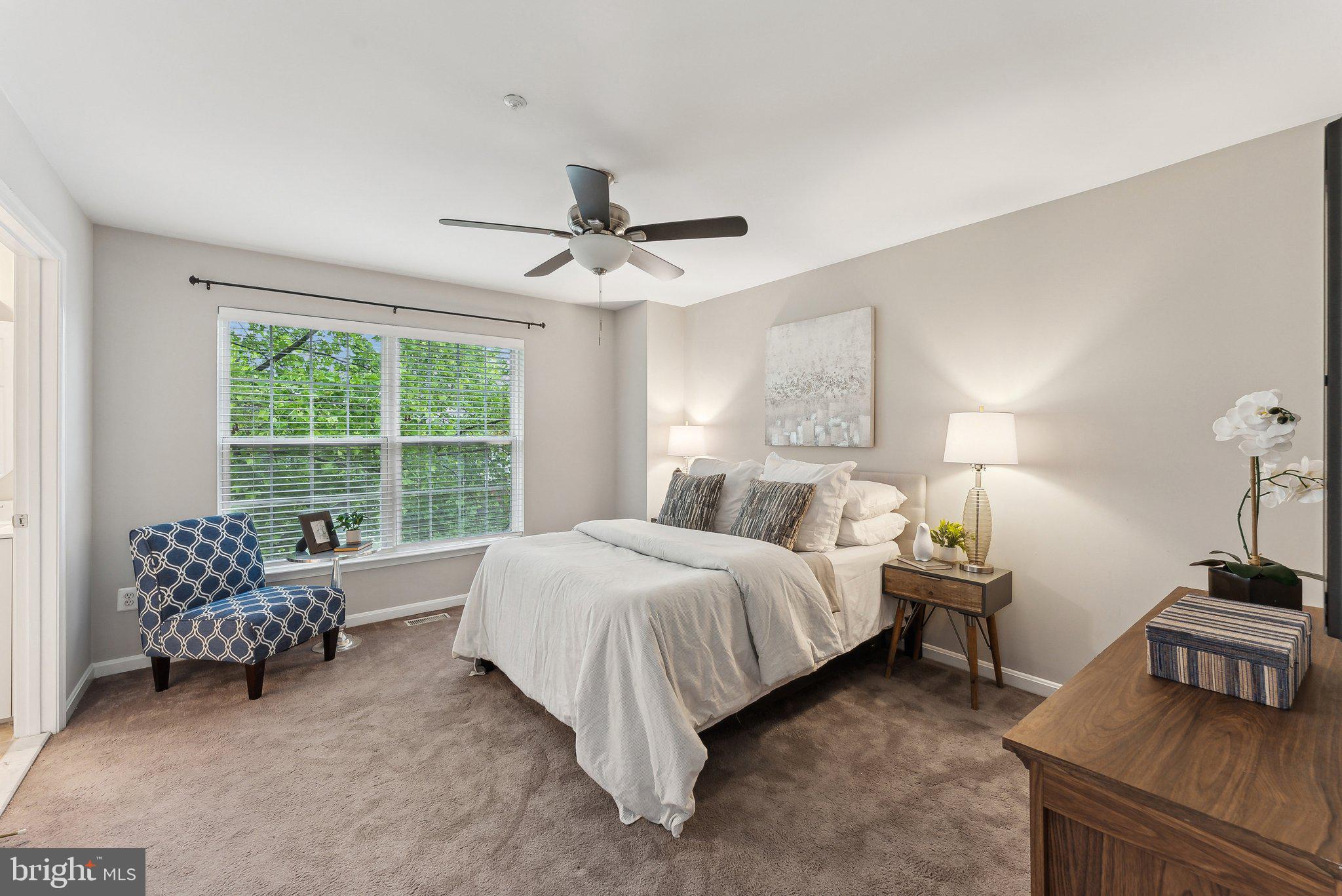 ISLAND CREEK - Residential