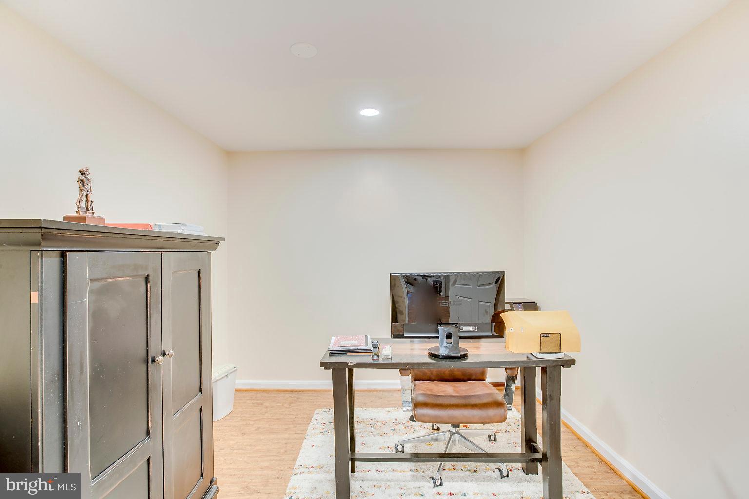 BELLE AMI CONDO-PHASE 3> - Residential