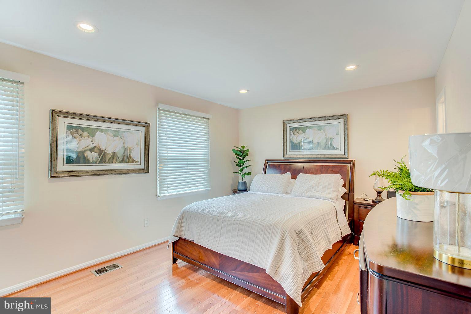 BELLE AMI CONDO-PHASE 3> - Residential