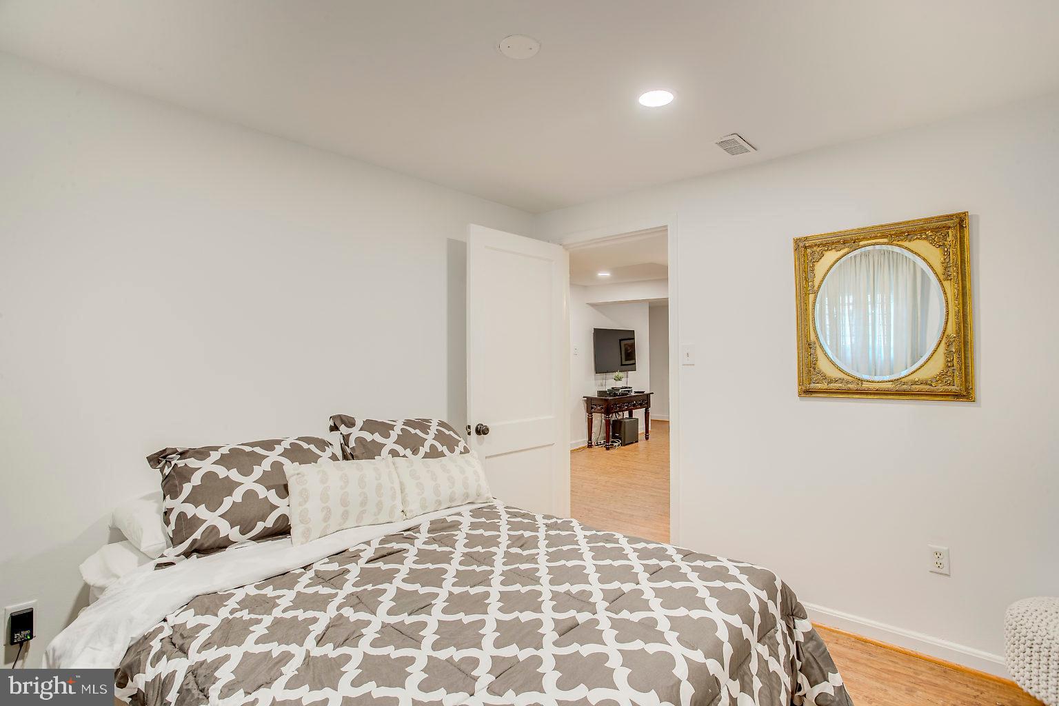 BELLE AMI CONDO-PHASE 3> - Residential