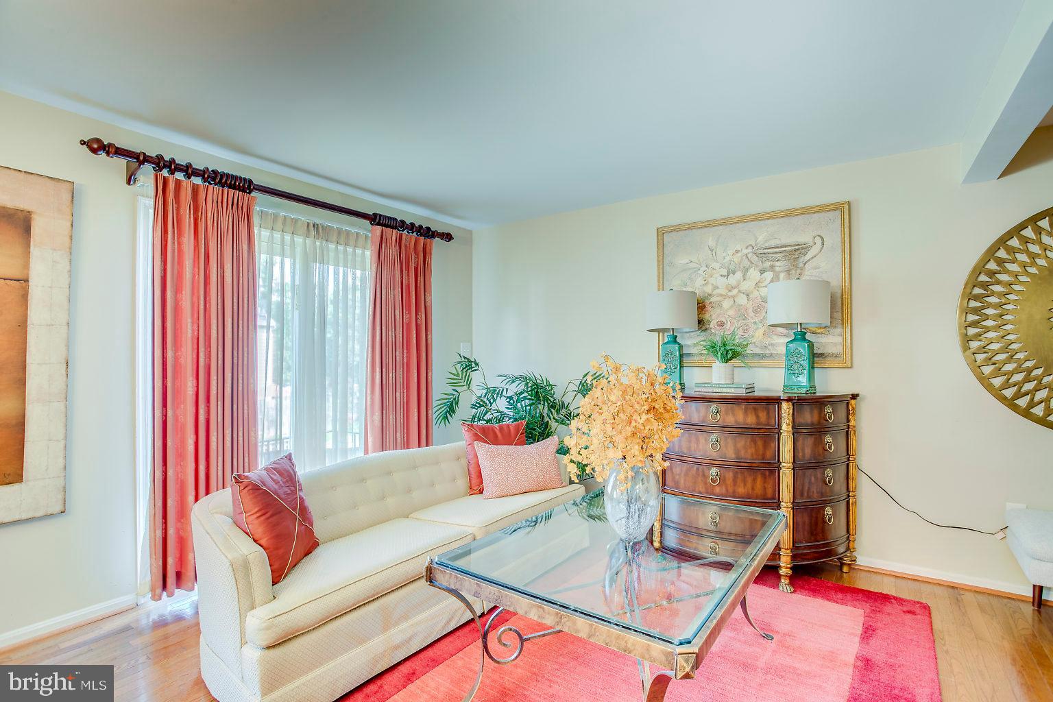 BELLE AMI CONDO-PHASE 3> - Residential