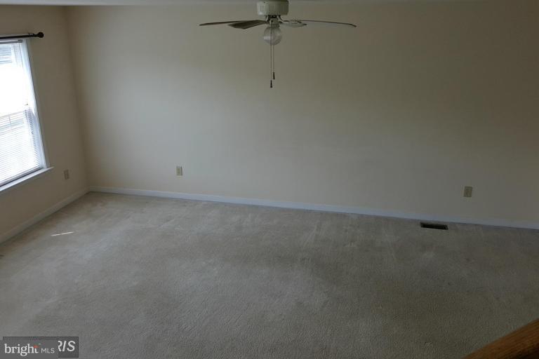 STONE RIVER - Residential Lease