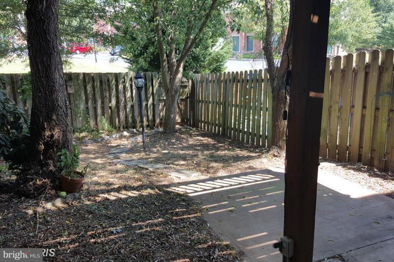 STONE RIVER - Residential Lease