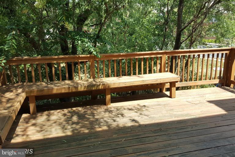 STONE RIVER - Residential Lease