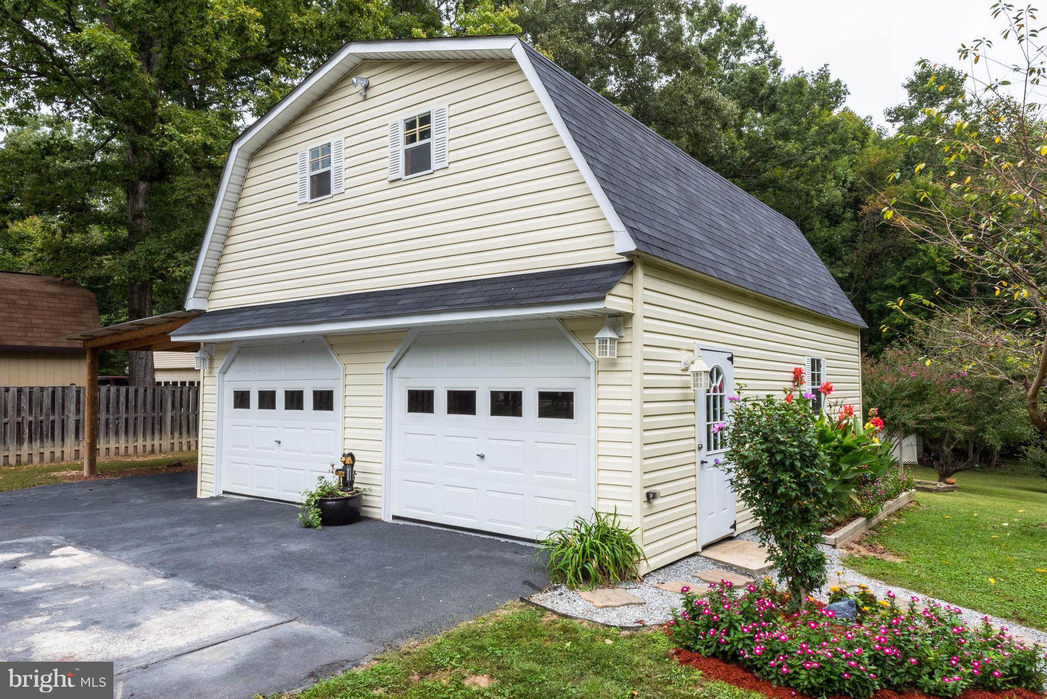 GARDEN ESTATES - Residential