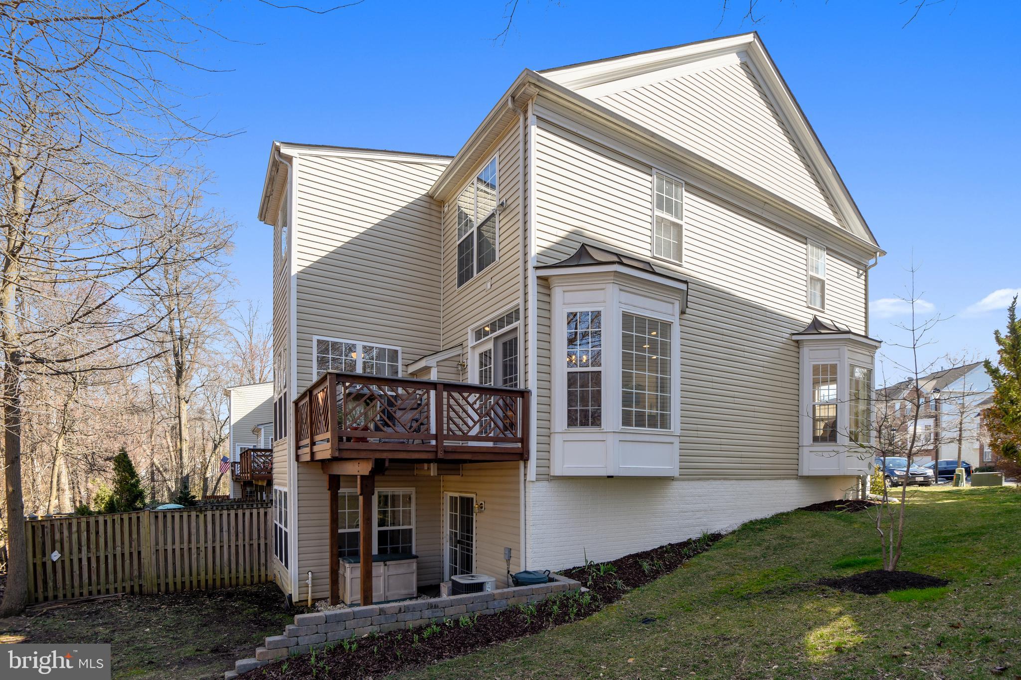 AUGUST WOODS - Residential