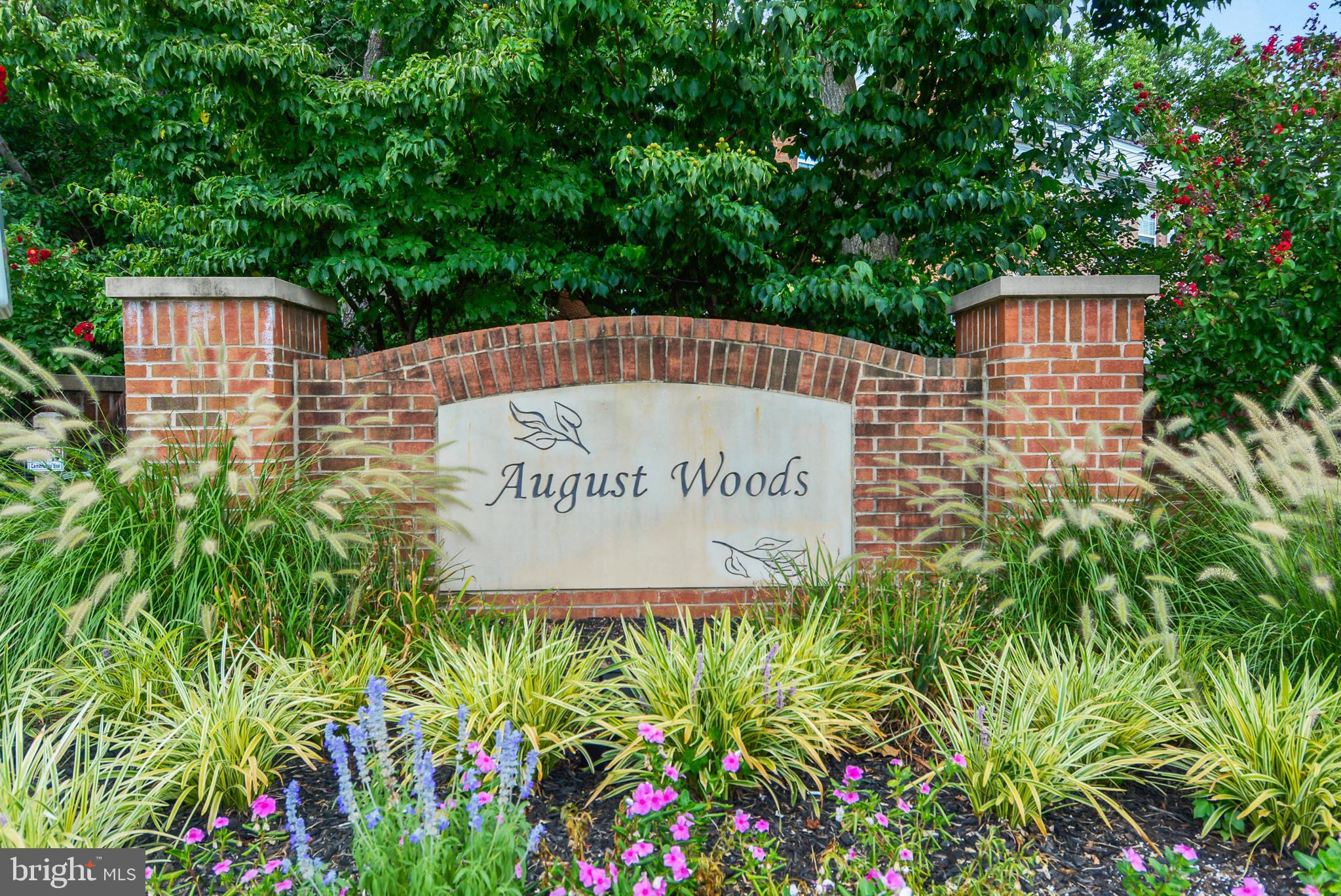 AUGUST WOODS - Residential