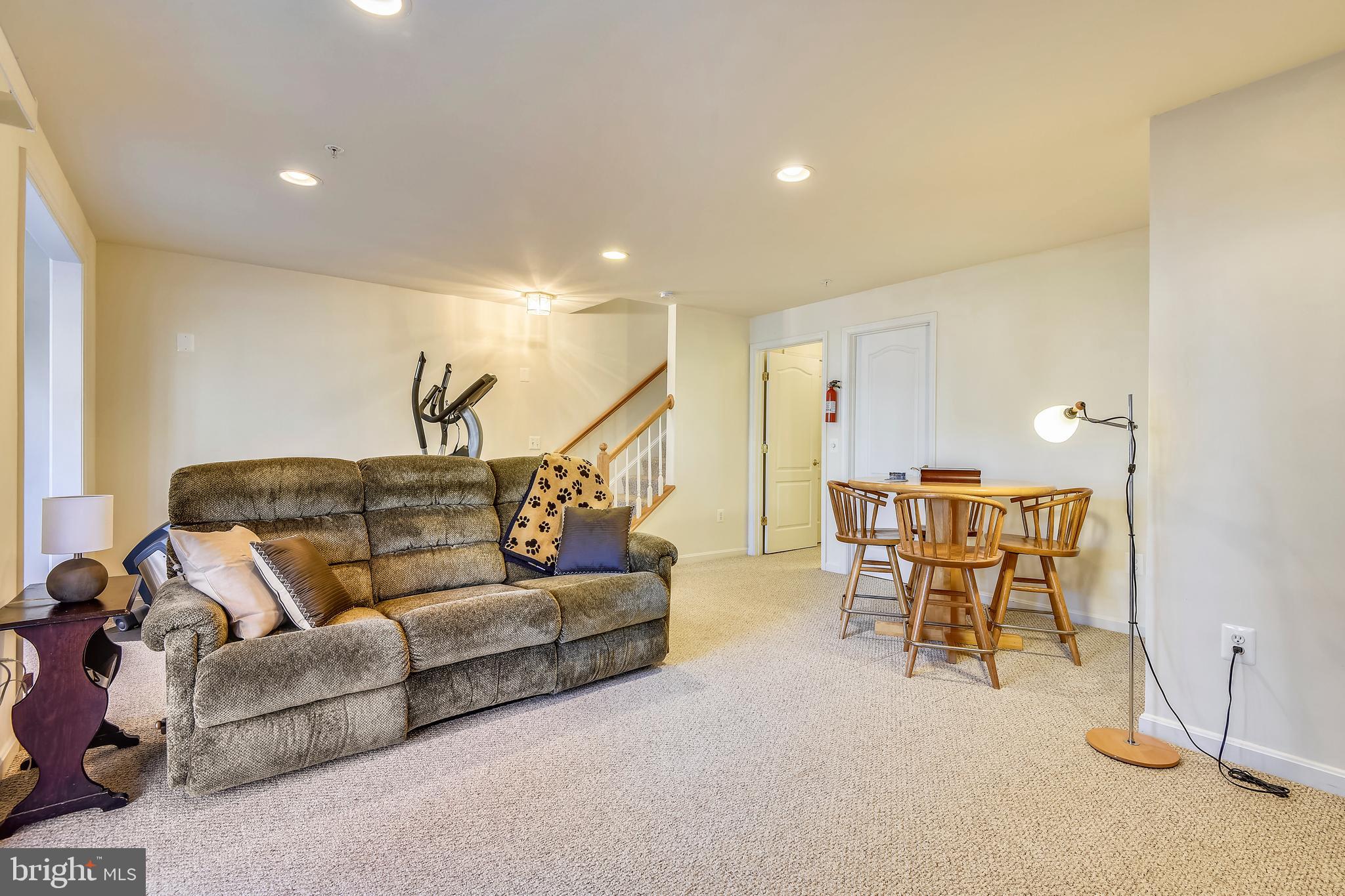 AUGUST WOODS - Residential