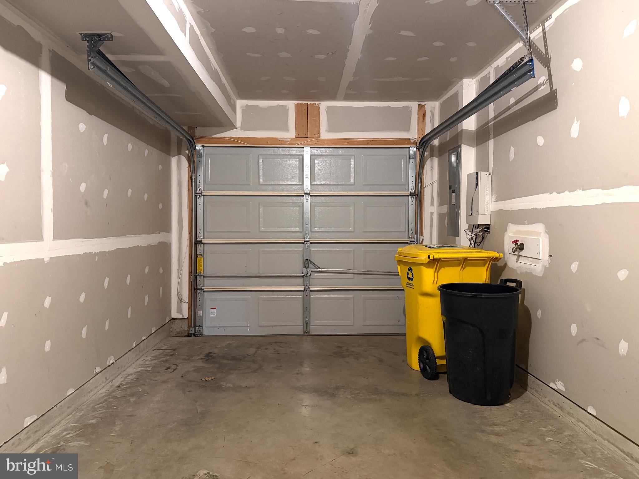 TANYARD SPRINGS - Residential Lease