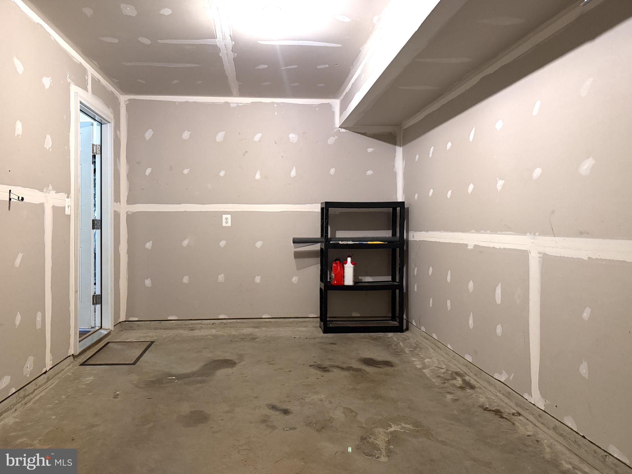 TANYARD SPRINGS - Residential Lease