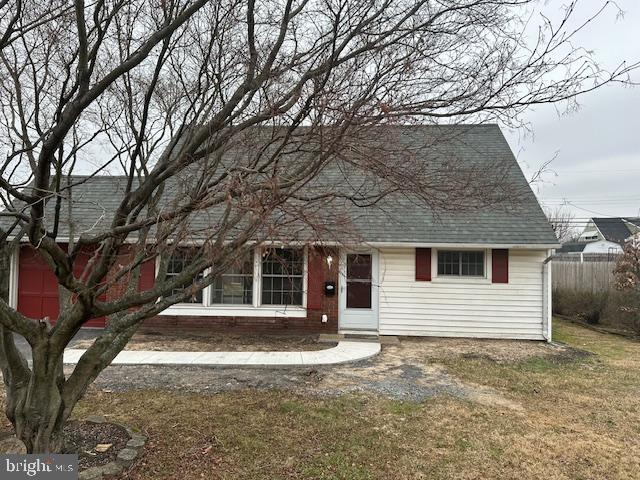 TWIN OAKS - Residential Lease
